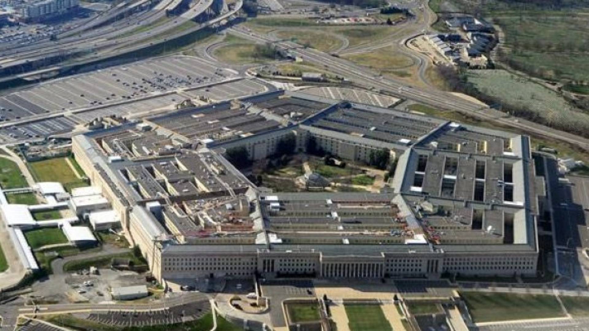 البنتاغون يشن اول هجوم الكتروني واسع النطاق ضد داعش الارهابي