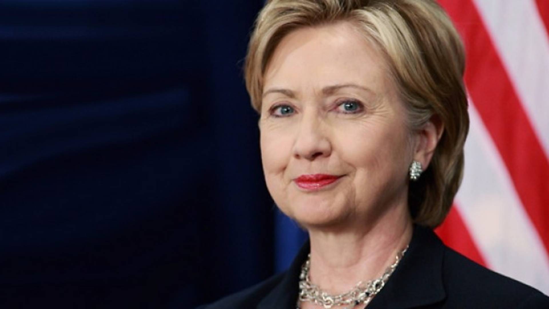 كلينتون: نصف الحكومة من النساء في حال انتخابي رئيسا لأمريكا