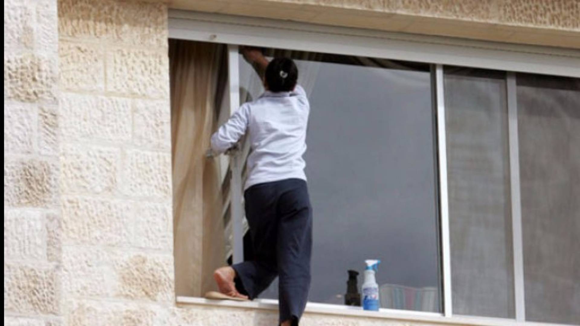 3 الاف عاملة هاربة من المنازل مستغلات قانون الاقامة في المملكة