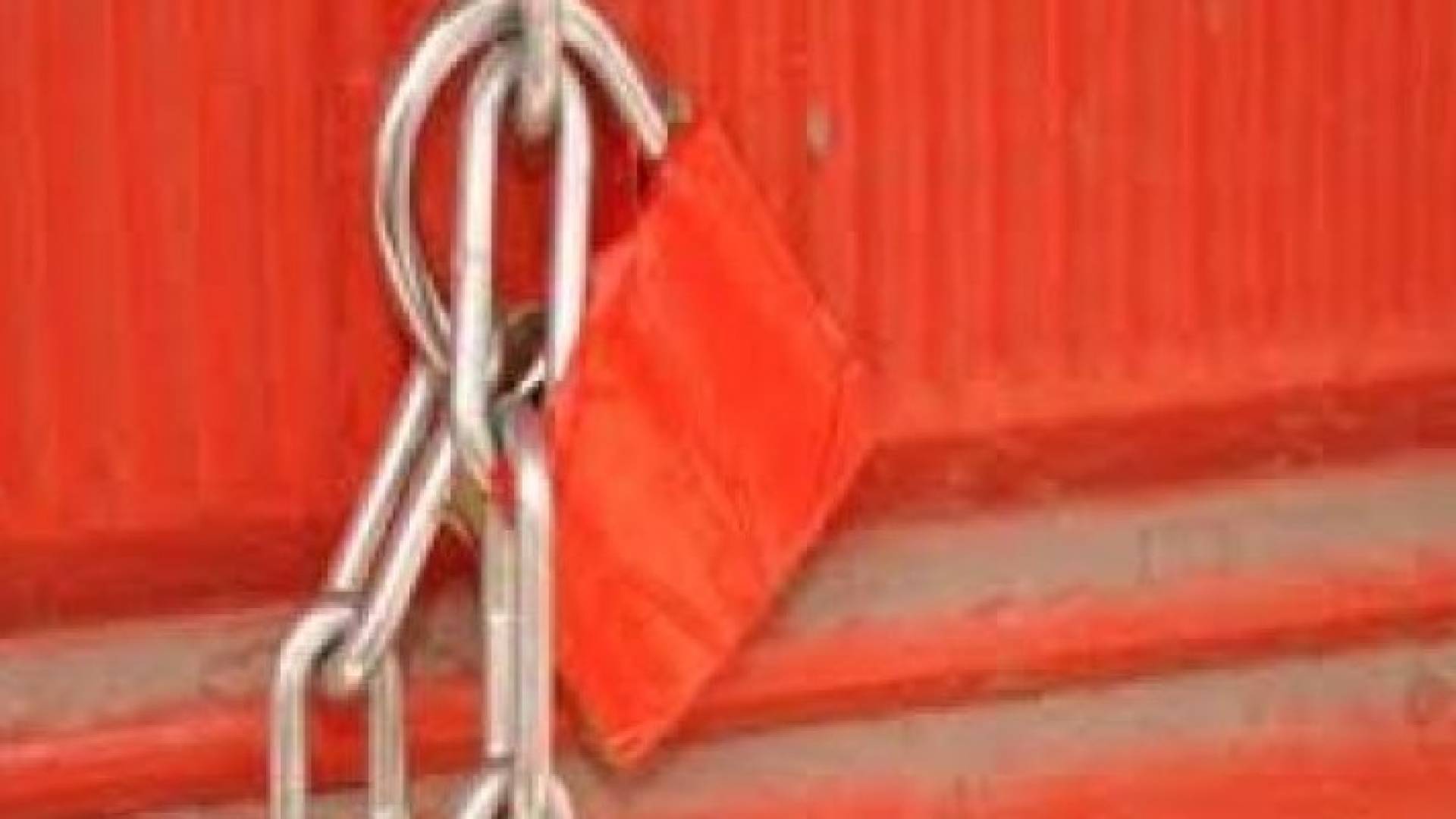 اغلاق مصنع للطحينة واستراحة في اربد واتلاف محتوياتهما