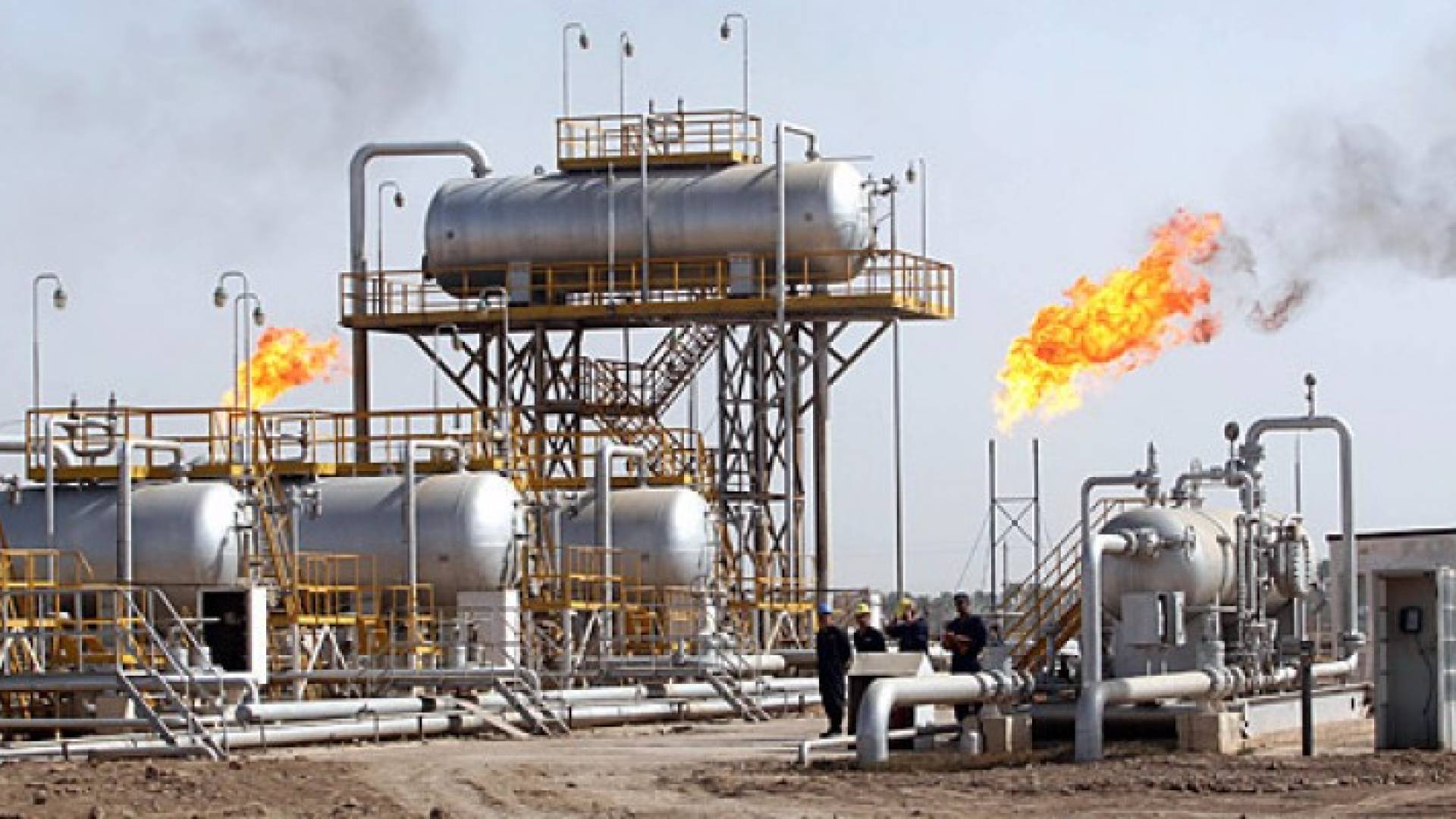 أحد حقول تكرير البترول - ارشيفية 