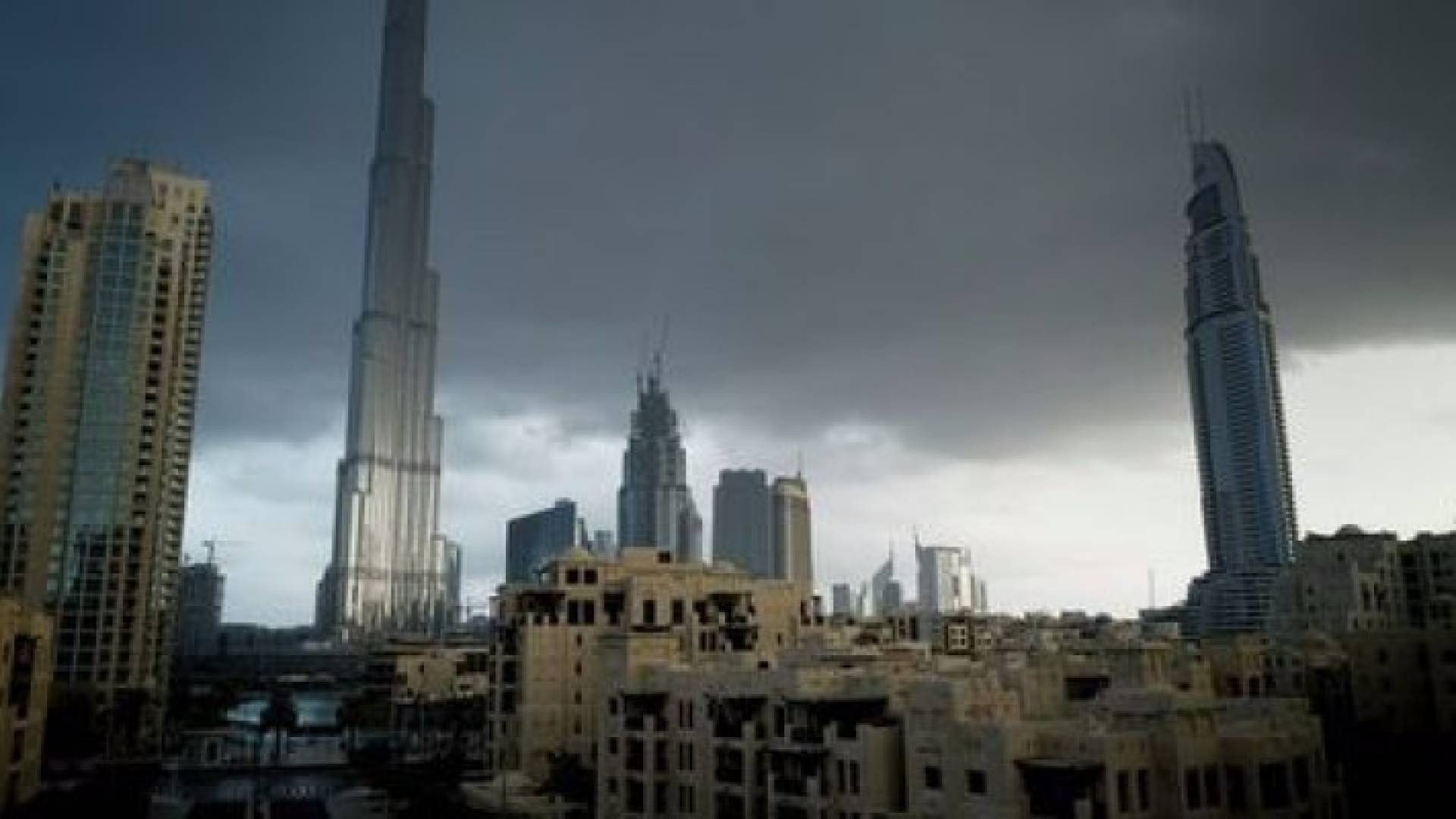 الإمارات تسعى لبناء أول جبل صناعي في العالم