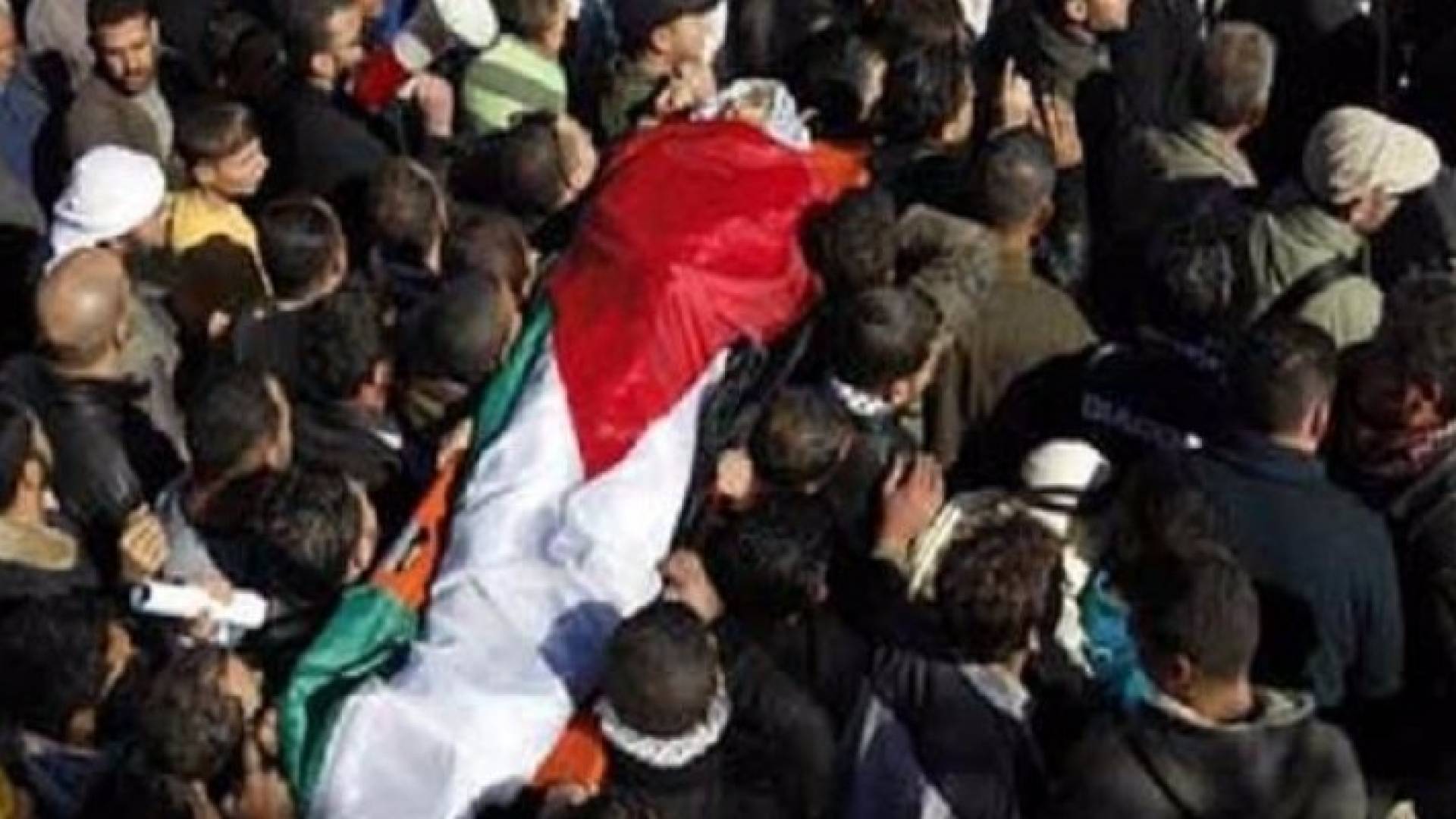 تشييع جثمان شهيد فلسطيني في رام الله