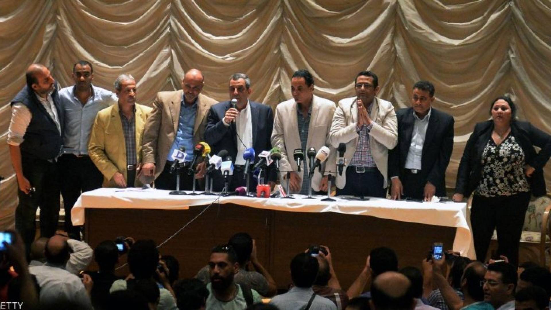 أعضاء مجلس نقابة الصحفيين خلال الجمعية العمومية الطارئة
