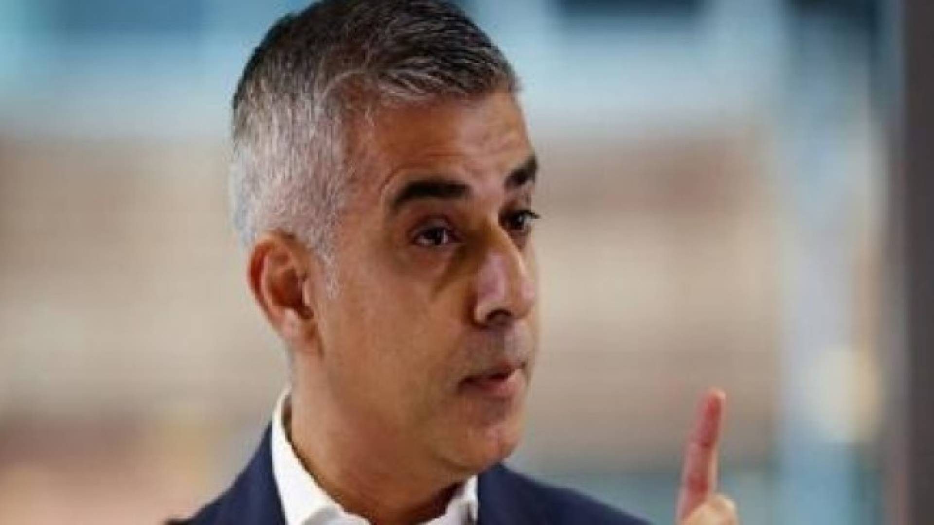 انتخاب صادق خان رئيسا لبلدية لندن