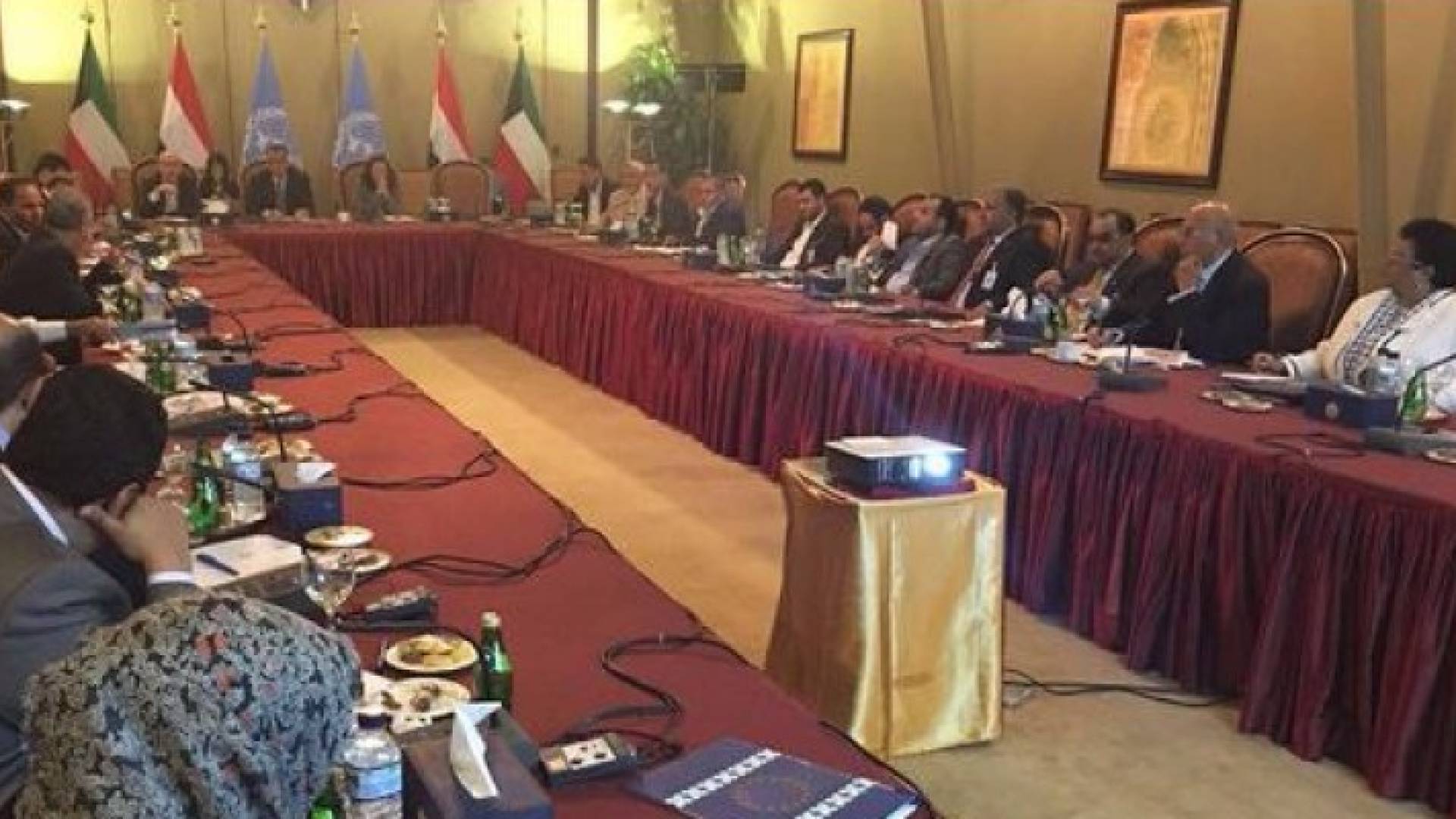 الكويت تتدخل وتحاول منع انهيار المحادثات اليمنية