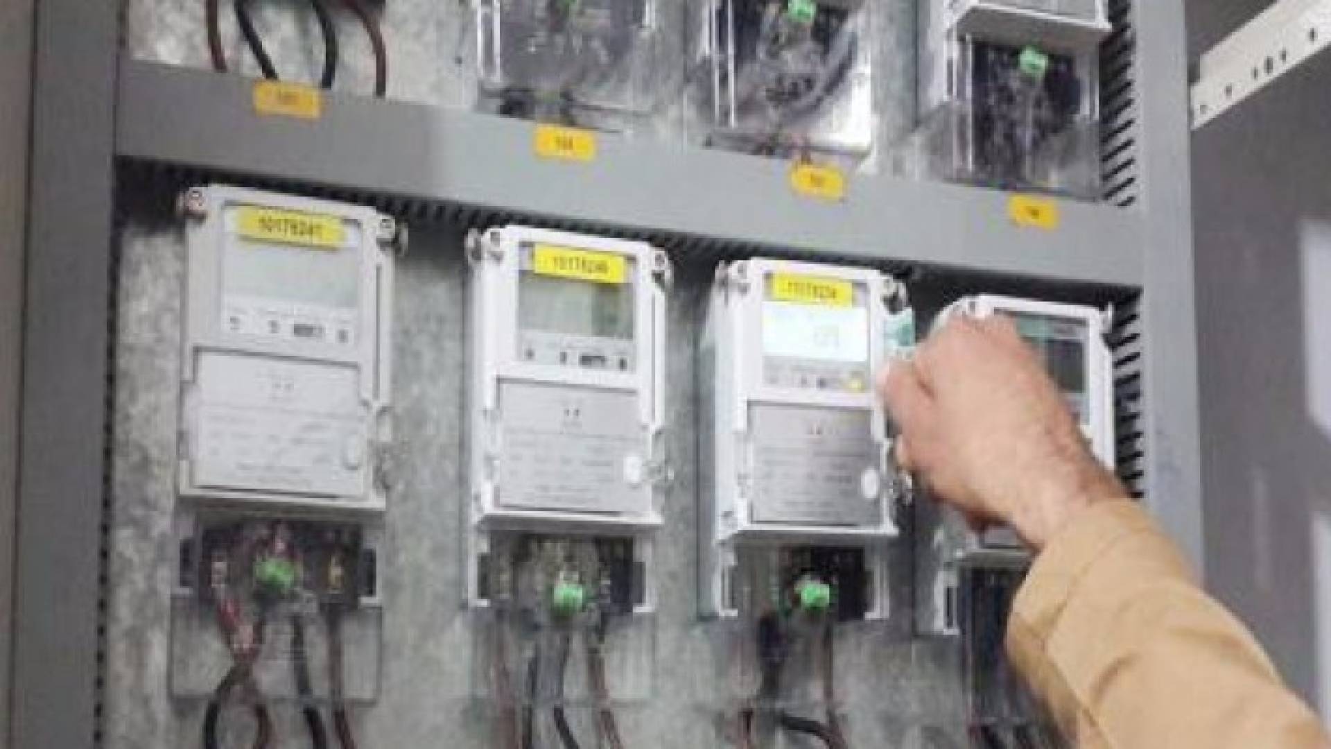 ضبط 9685 حالة استجرار غير مشروع للكهرباء منذ مطلع العام