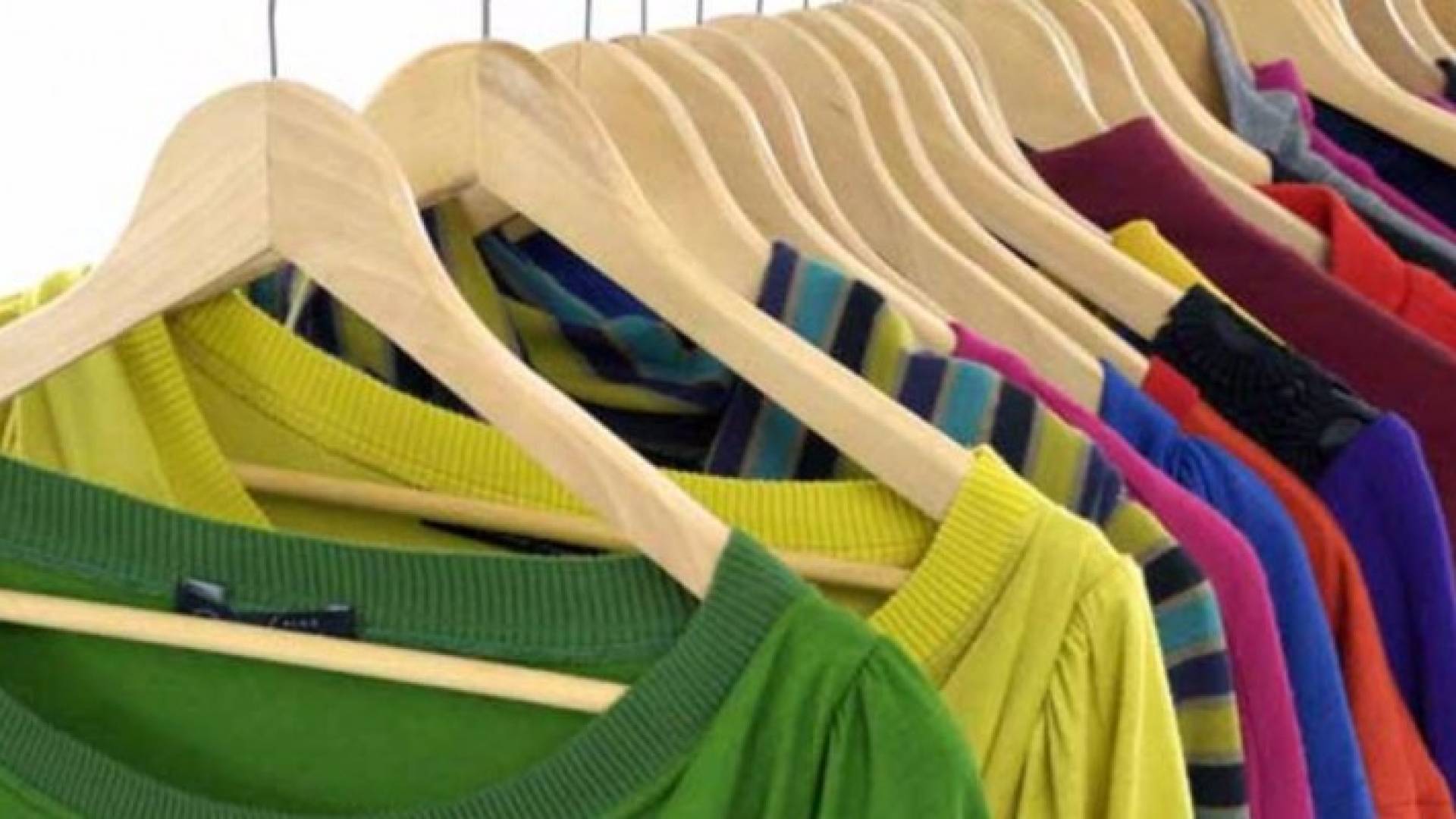 تطوير خيوط ذكية يمكنها تغيير لون ملابسك