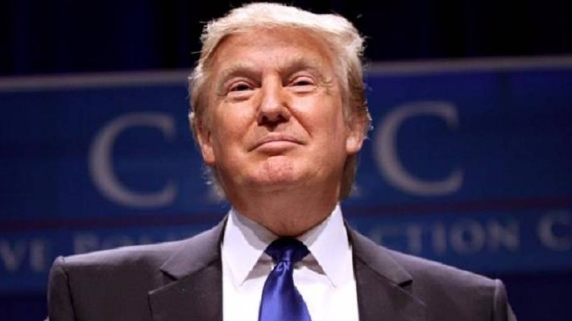 ترامب "سيستثني" صادق خان عمدة لندن من حظر سفر المسلمين لأمريكا