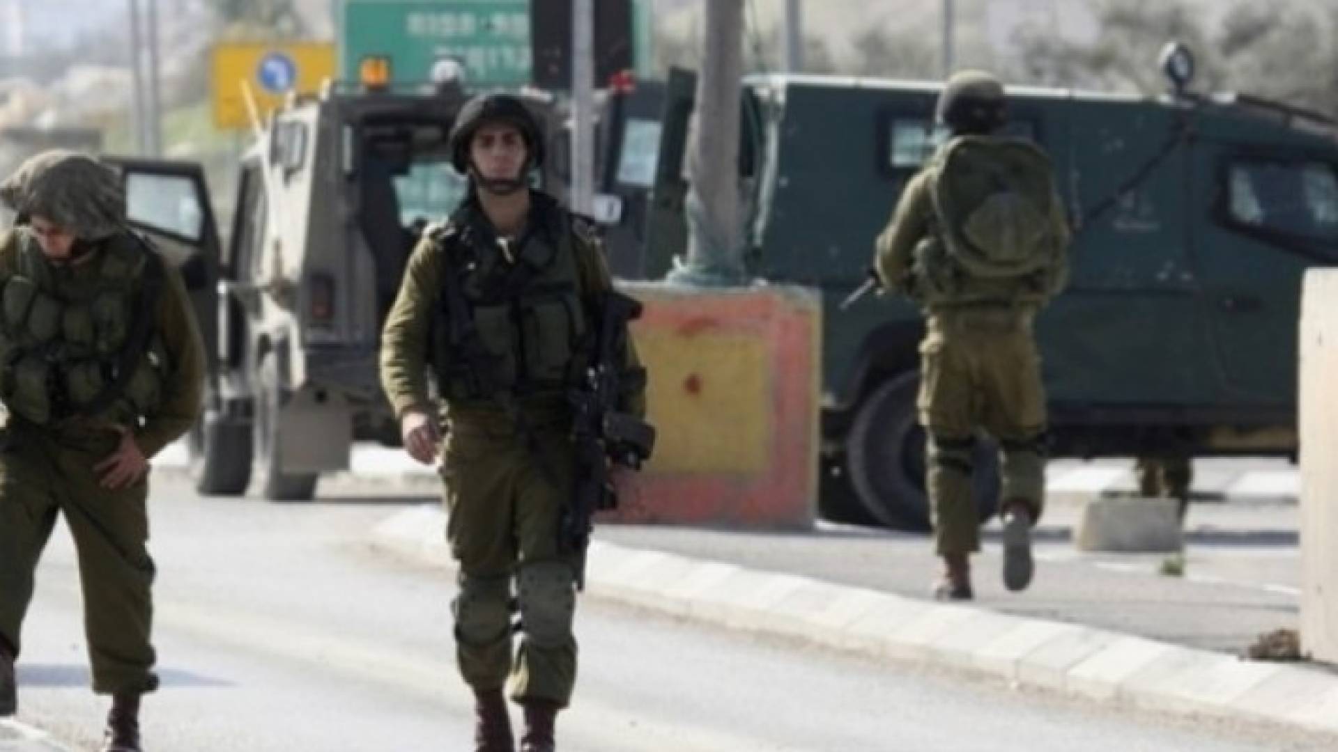 الاحتلال يفرض طوقا على الاراضي الفلسطينية