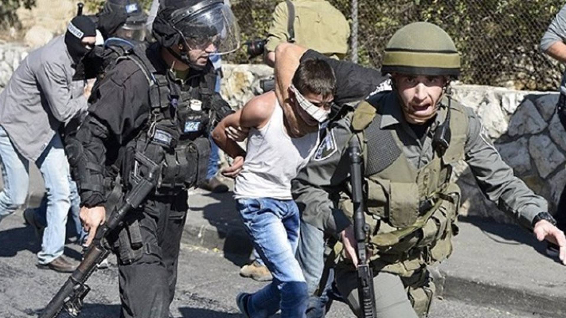 اعتقال طفل فلسطيني - ارشيفية 