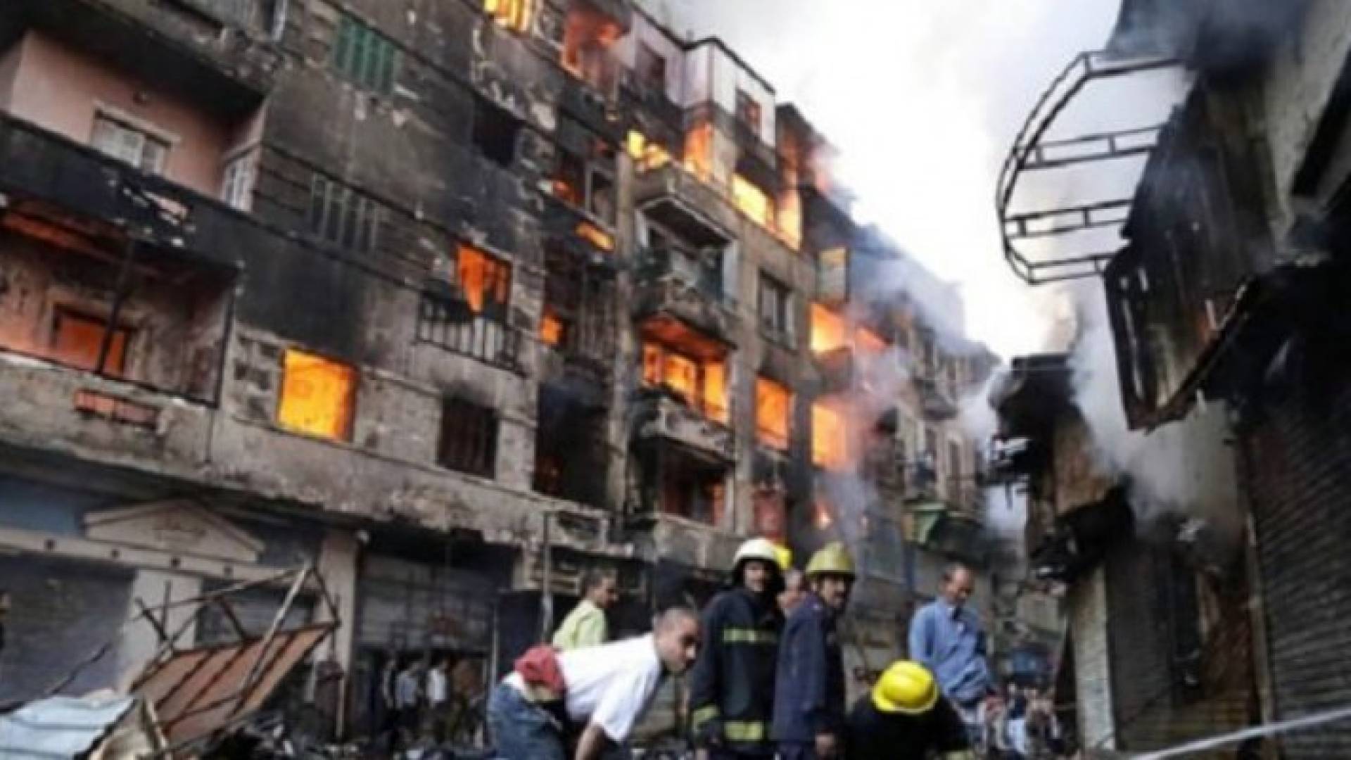  اشتعلت النيران في نحو 250 متجرا خاصا وعددا من البنايات السكنية بمنطقة العتبة بوسط القاهرة قبل أيام من حريق المحافظة 