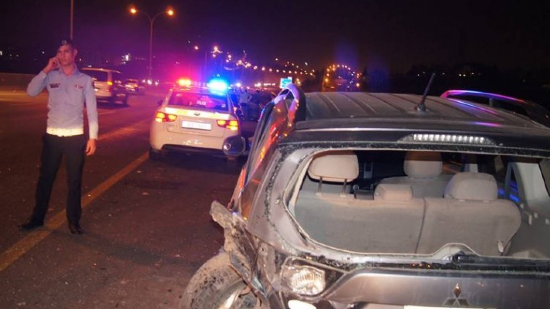 5 إصابات بتصادم 3 مركبات على طريق المطار