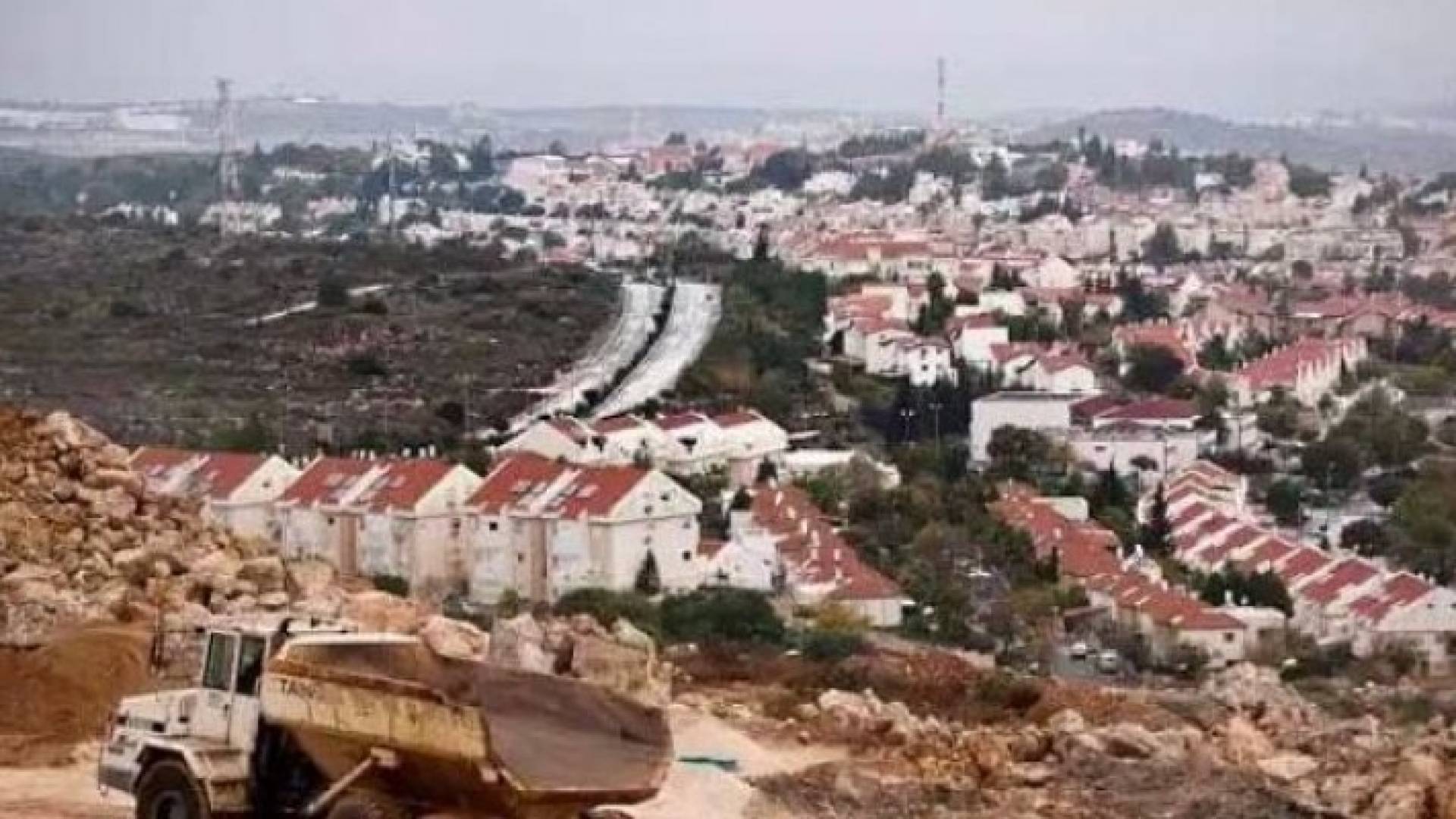 الشروع بالاعتراف بحي كمستوطنة جديدة شمال الضفة