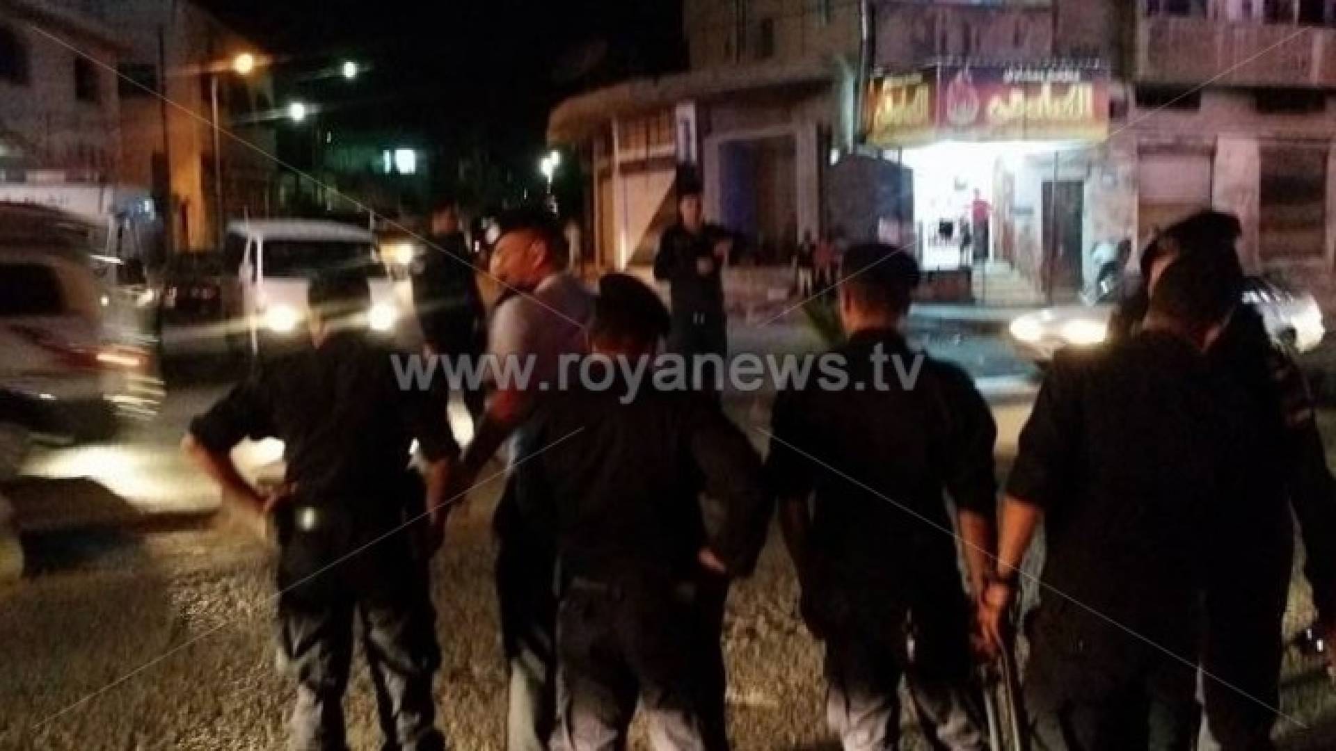 اربد: الامن يفض مشاجرة مسلحة في حي التركمان .. صور