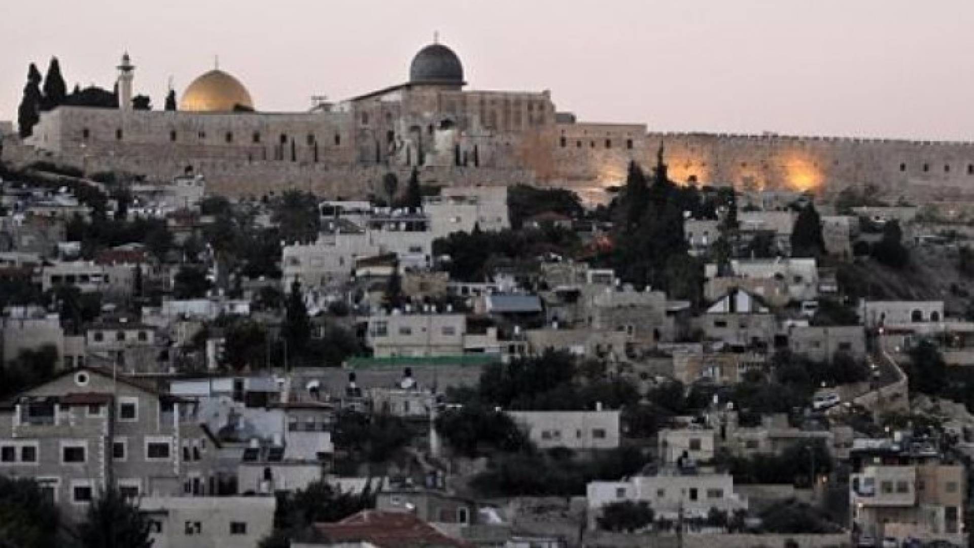 محكمة الاحتلال تأمر بإخلاء 3 عقارات لفلسطينيين بالقدس