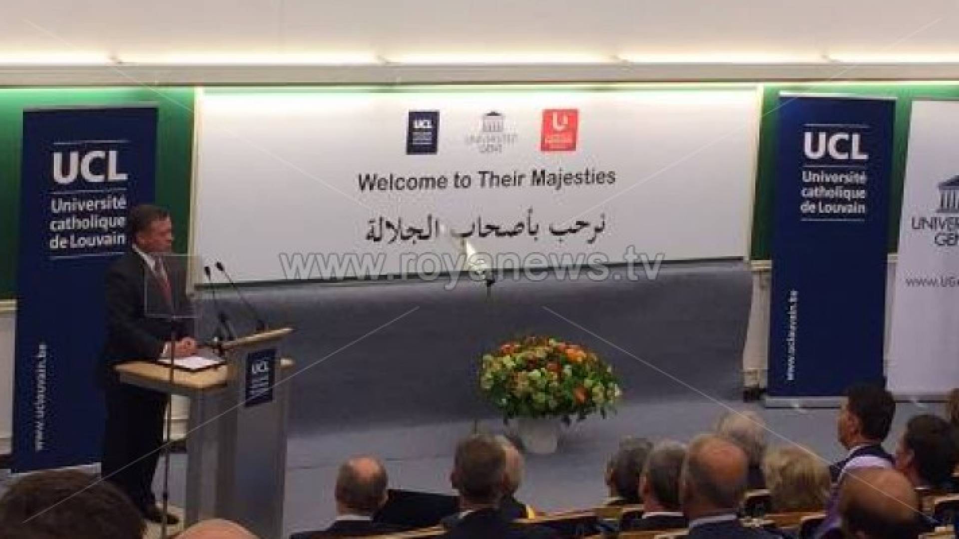 الملك يدق ناقوس الخطر من بلجيكا ويحذر من اتساع أزمة اللاجئين