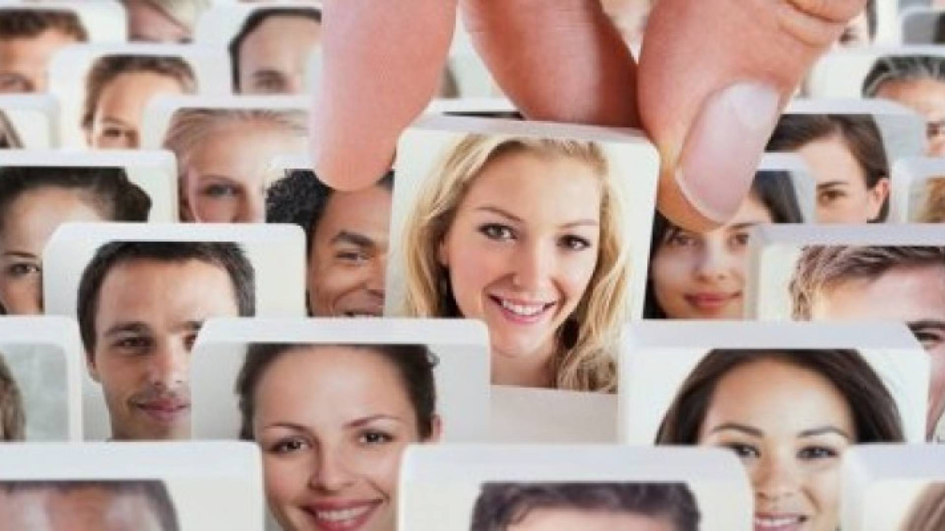 تطبيق للتعرف على الوجوه يبحث عنك بين مليار صورة بأقل من ثانية