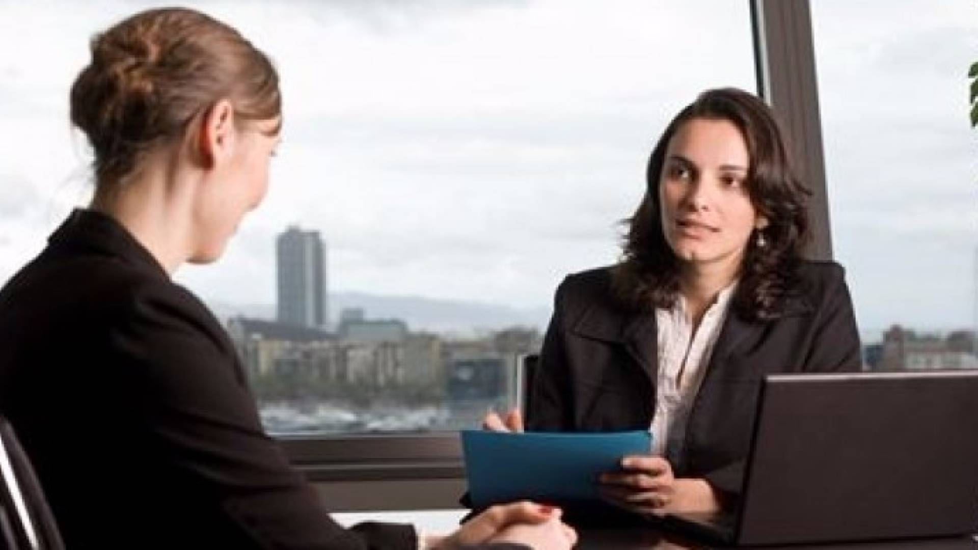 كيف تتحايل على أسئلة مقابلة العمل!