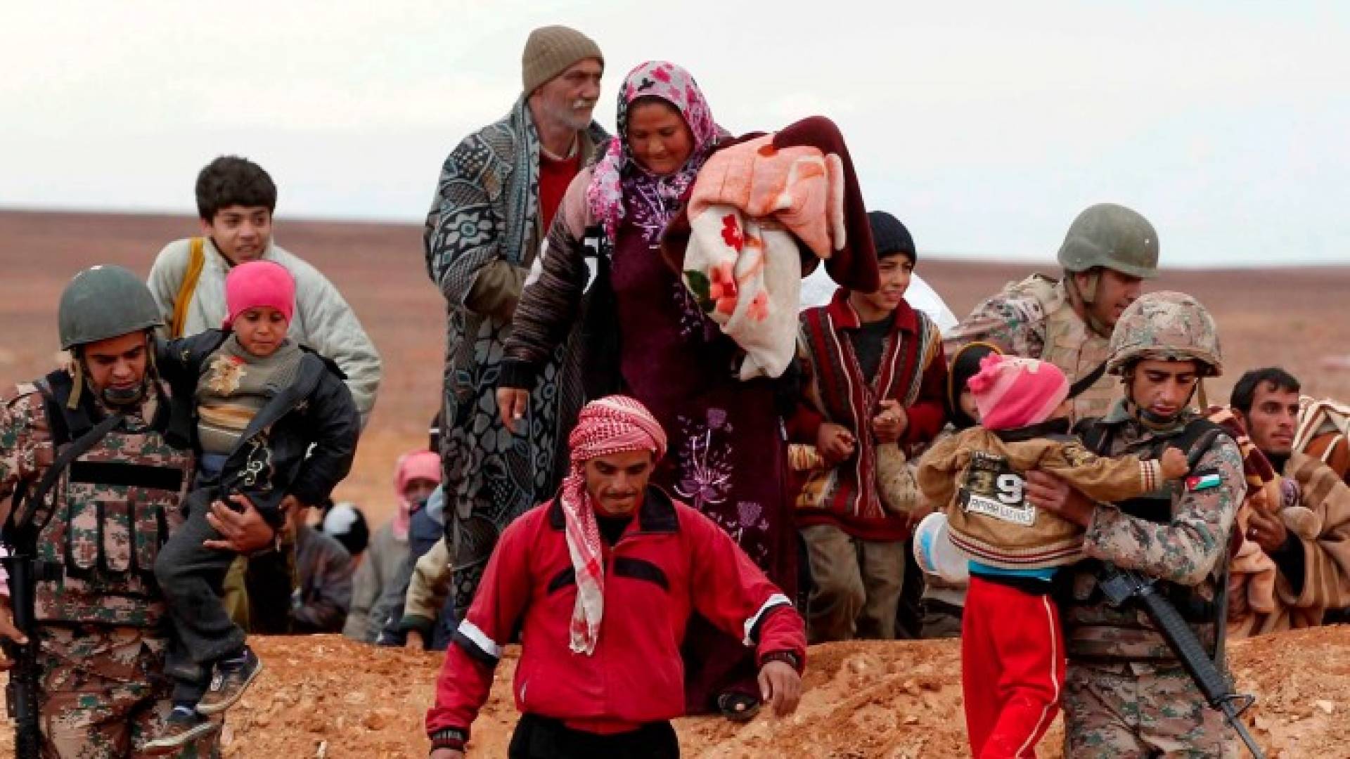 "حرس الحدود" تستقبل 505 لاجئين سوريين