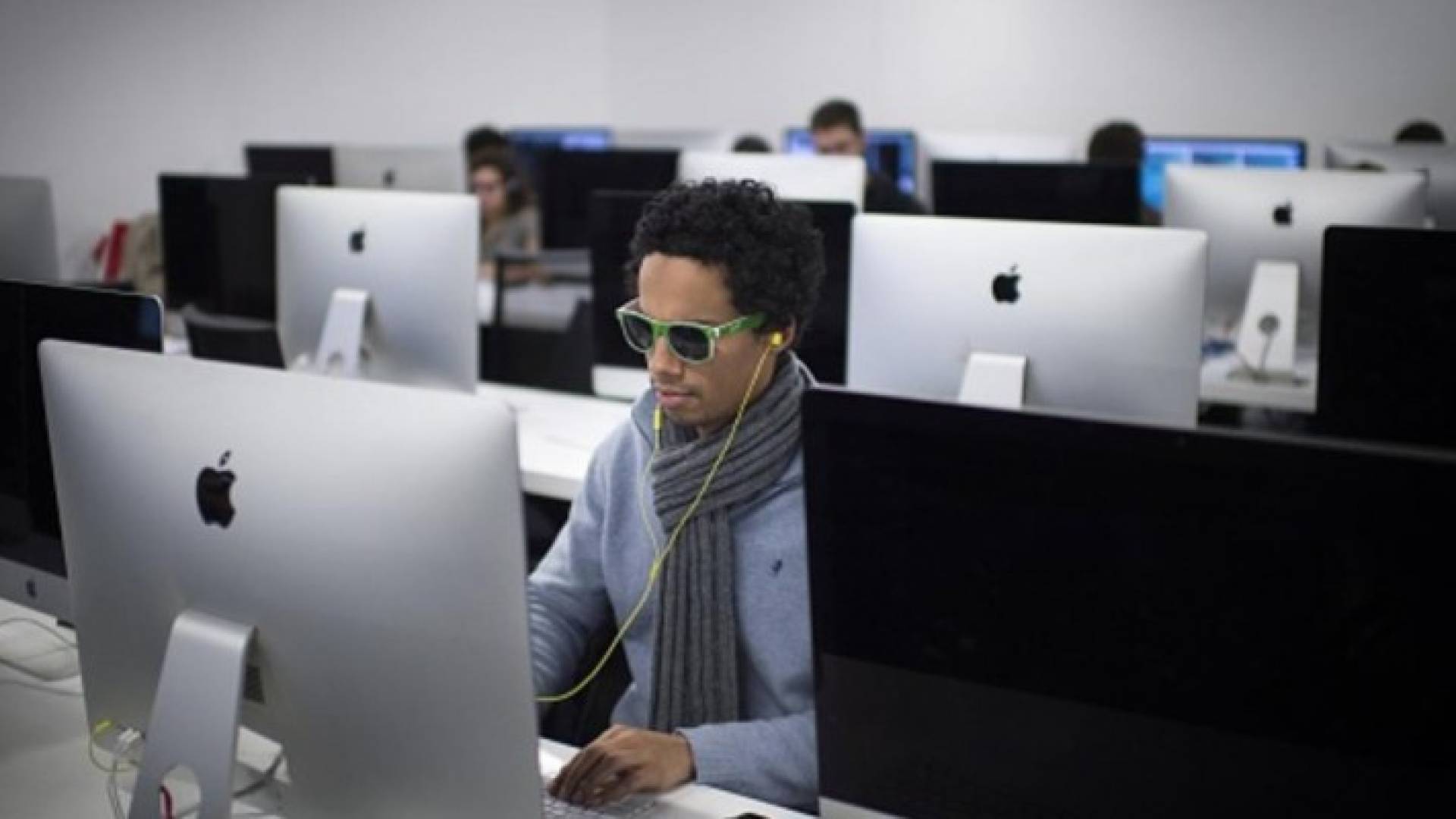 من دون رسوم.. كلية لدراسة التكنولوجيا بالولايات المتحدة