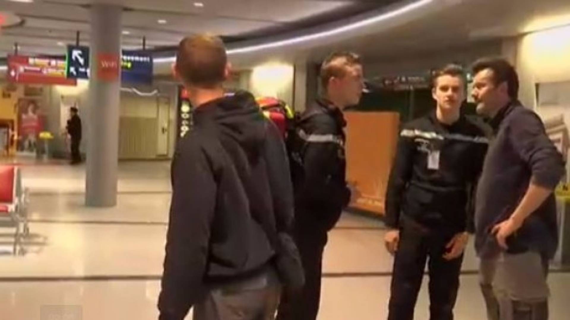 إخلاء جزئي لمطار شارل ديغول في باريس بسبب وجود حقيبة مشبوهة