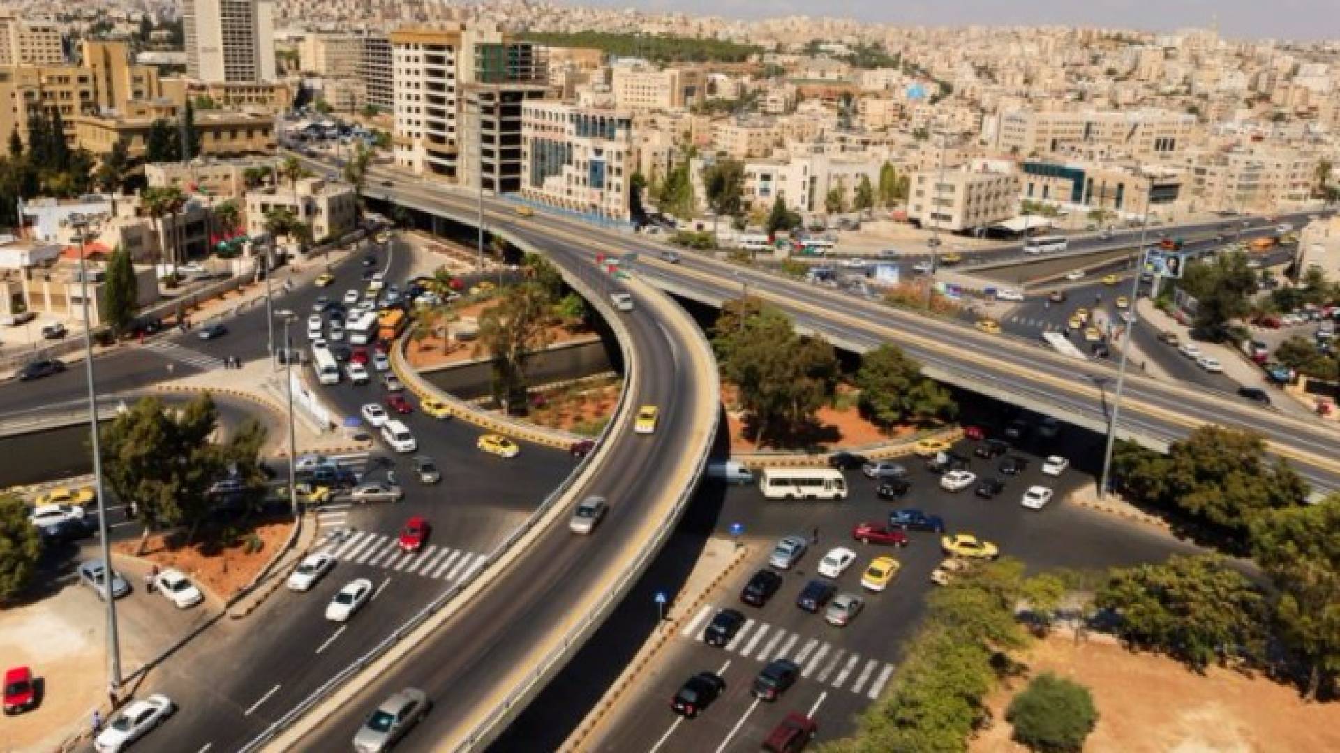 الأسبوع الجديد يحمل تقلبات كبيرة على صعيد الحرارة وربما أمطارا متفرقة