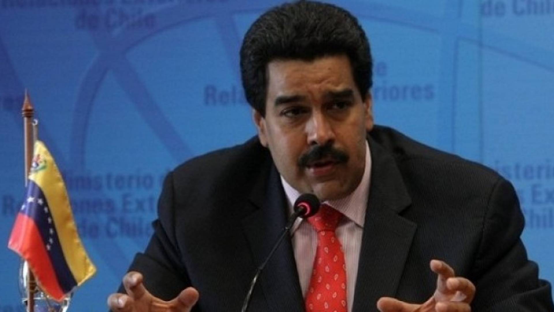 مناورات عسكرية واسعة النطاق في فنزويلا على خلفية وساطة دولية