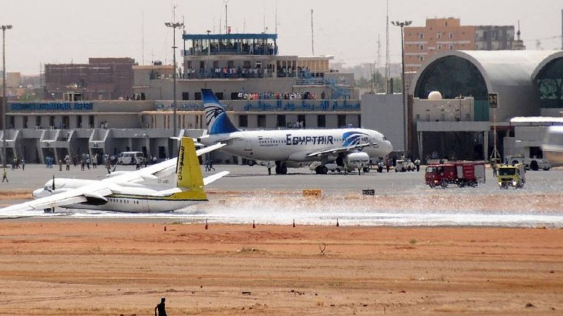  طائرة مصرية في مطار الخرطوم - ارشيفية 