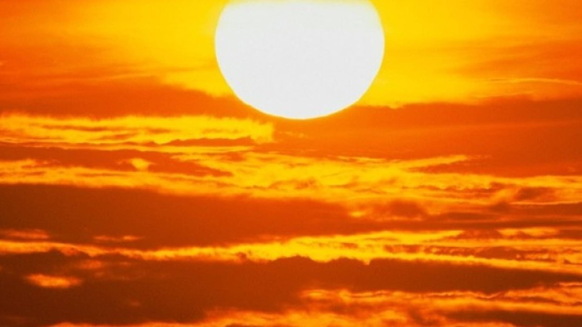 طقس الأحد: عودة للدرجات الثلاثينية في عمان والمدن الأردنية