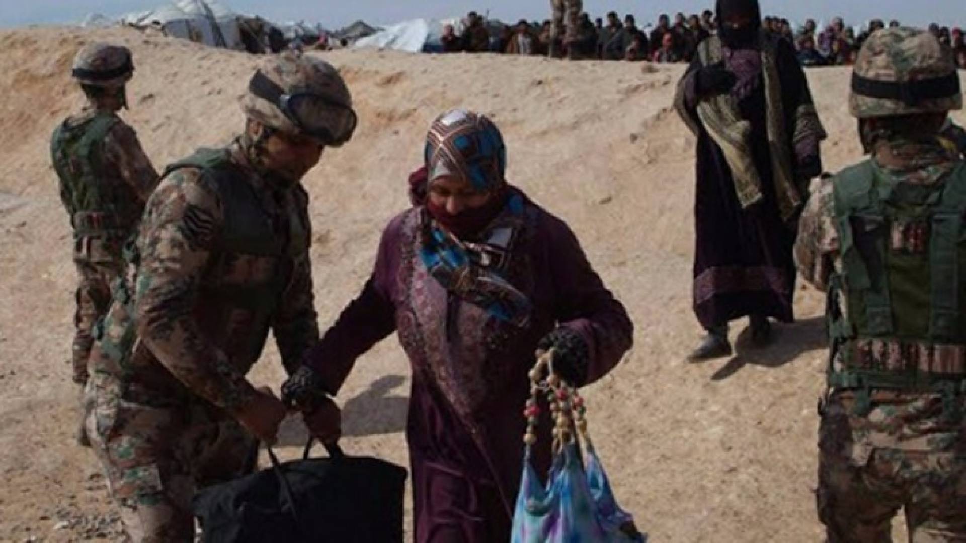 حرس الحدود يستقبل لاجئين - أرشيفية