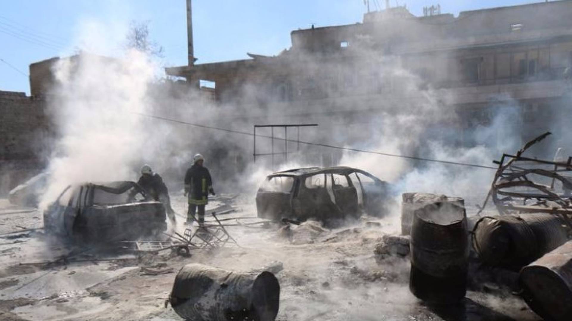 داعش يتبنى تفجيرات قتلت العشرات في الساحل السوري