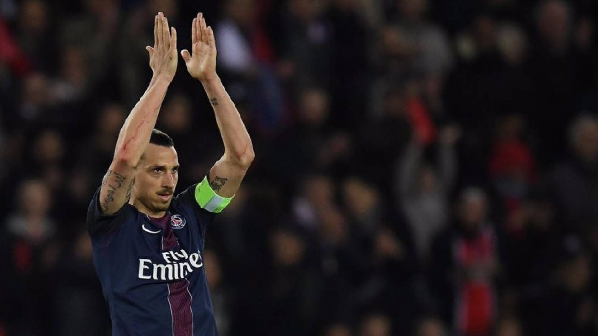 إبرا يخلف راين غيغز في مانشستر يونايتد