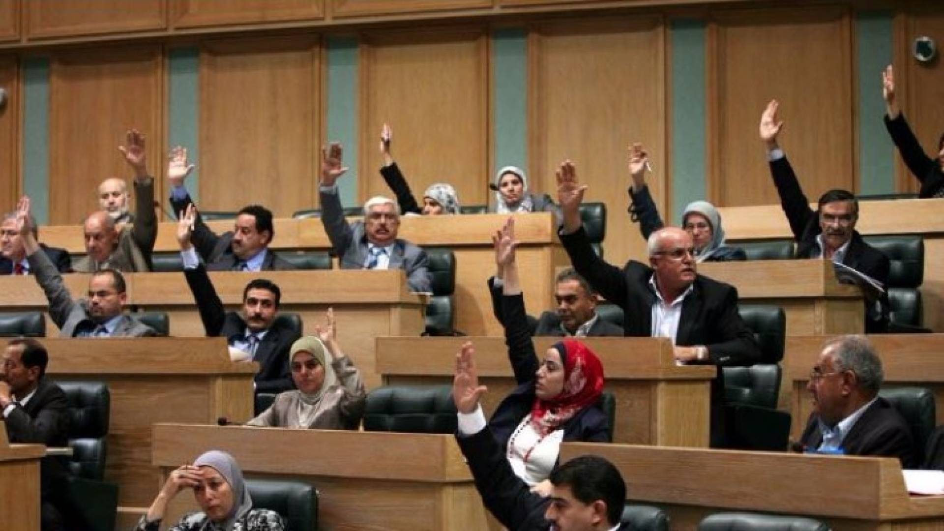 راصد: أداء النواب في " هبوط مستمر "