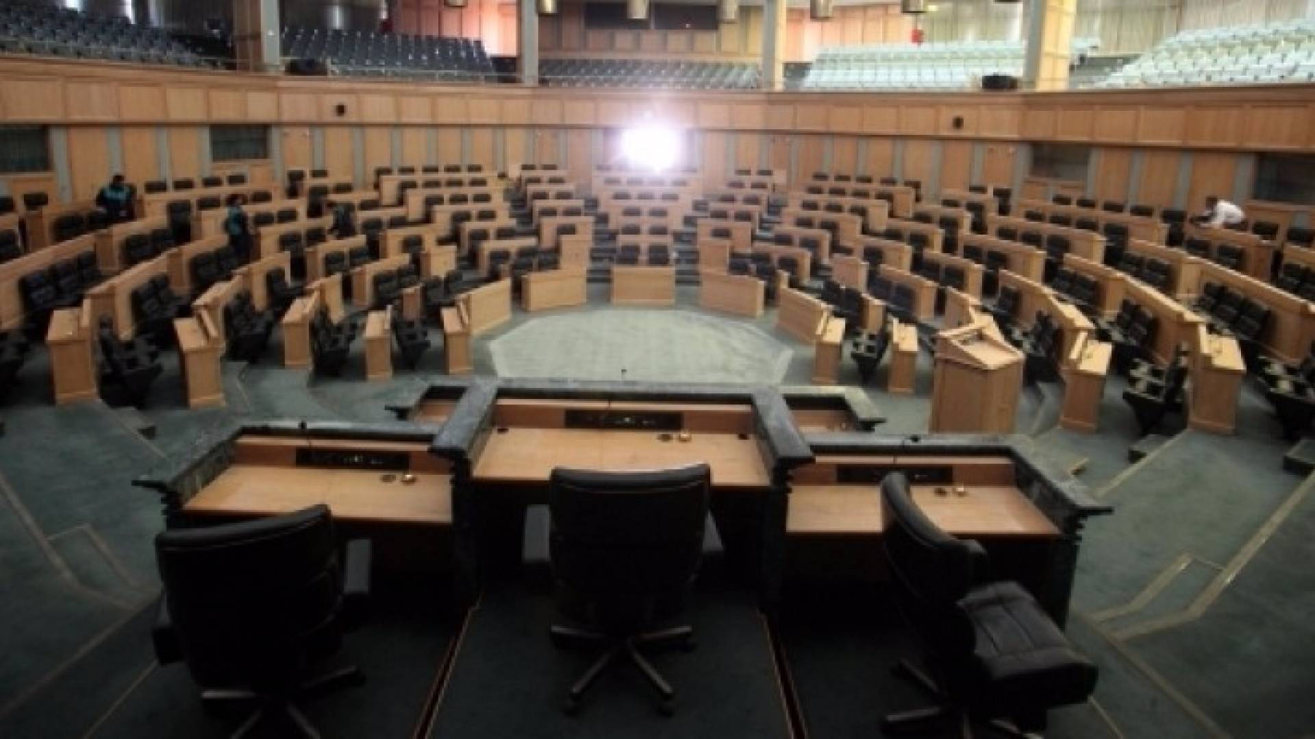 ترجيحات بحل مجلس النواب قبل الأول من حزيران القادم