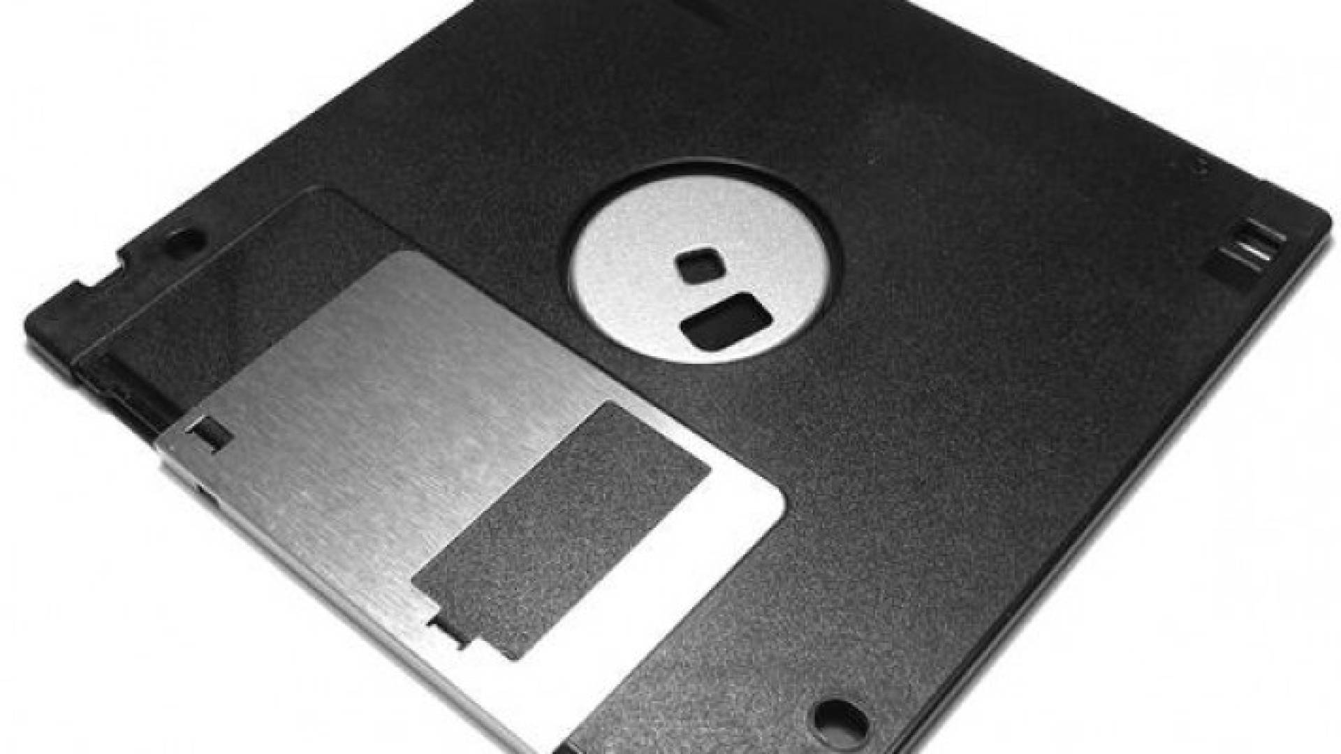 تدمير العالم على أقراص مرنة عمرها أربعون عاما