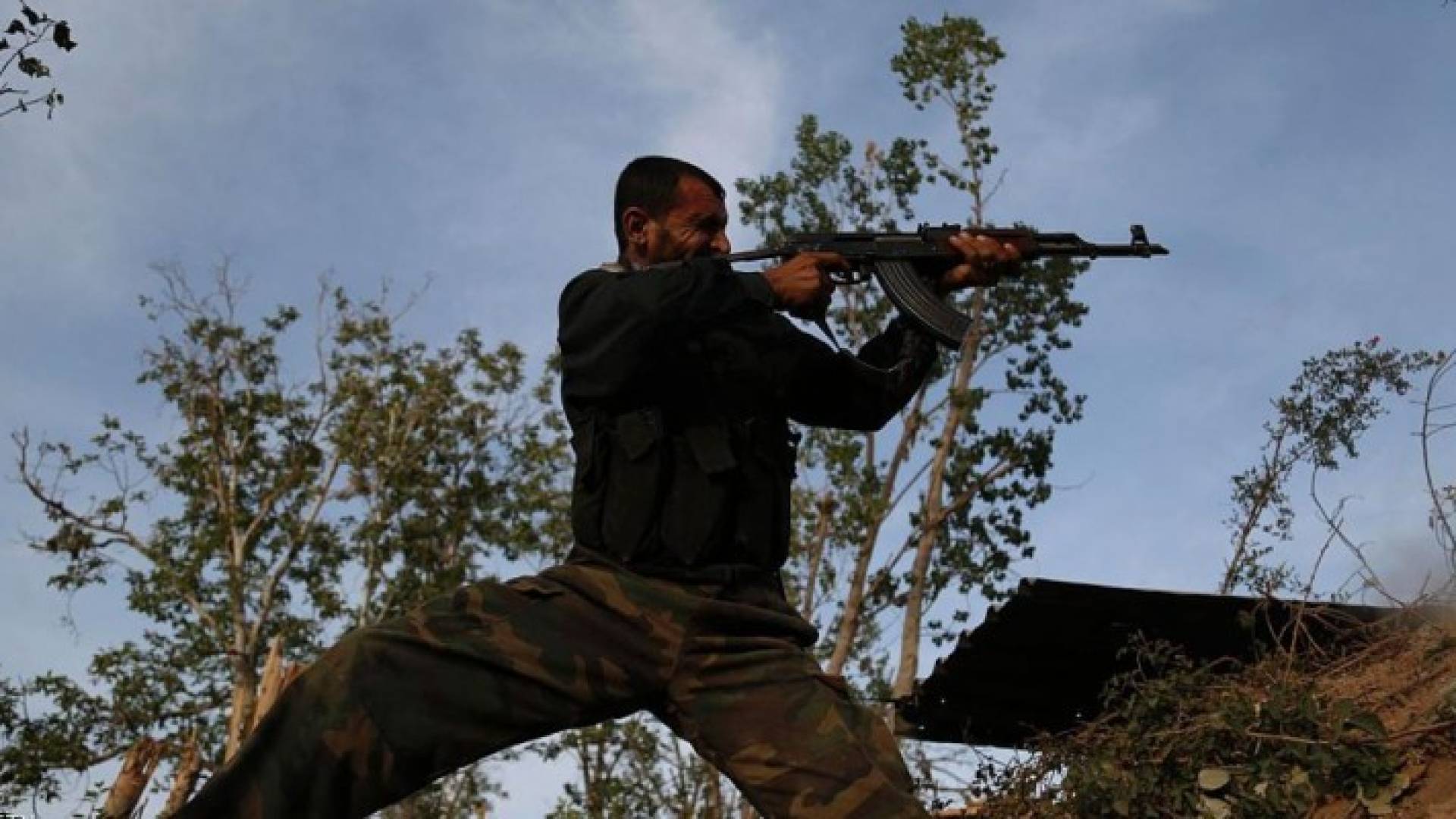  لا يزال داعش يحاول اقتحام آخر معاقل المعارضة السورية في مارع بريف حلب