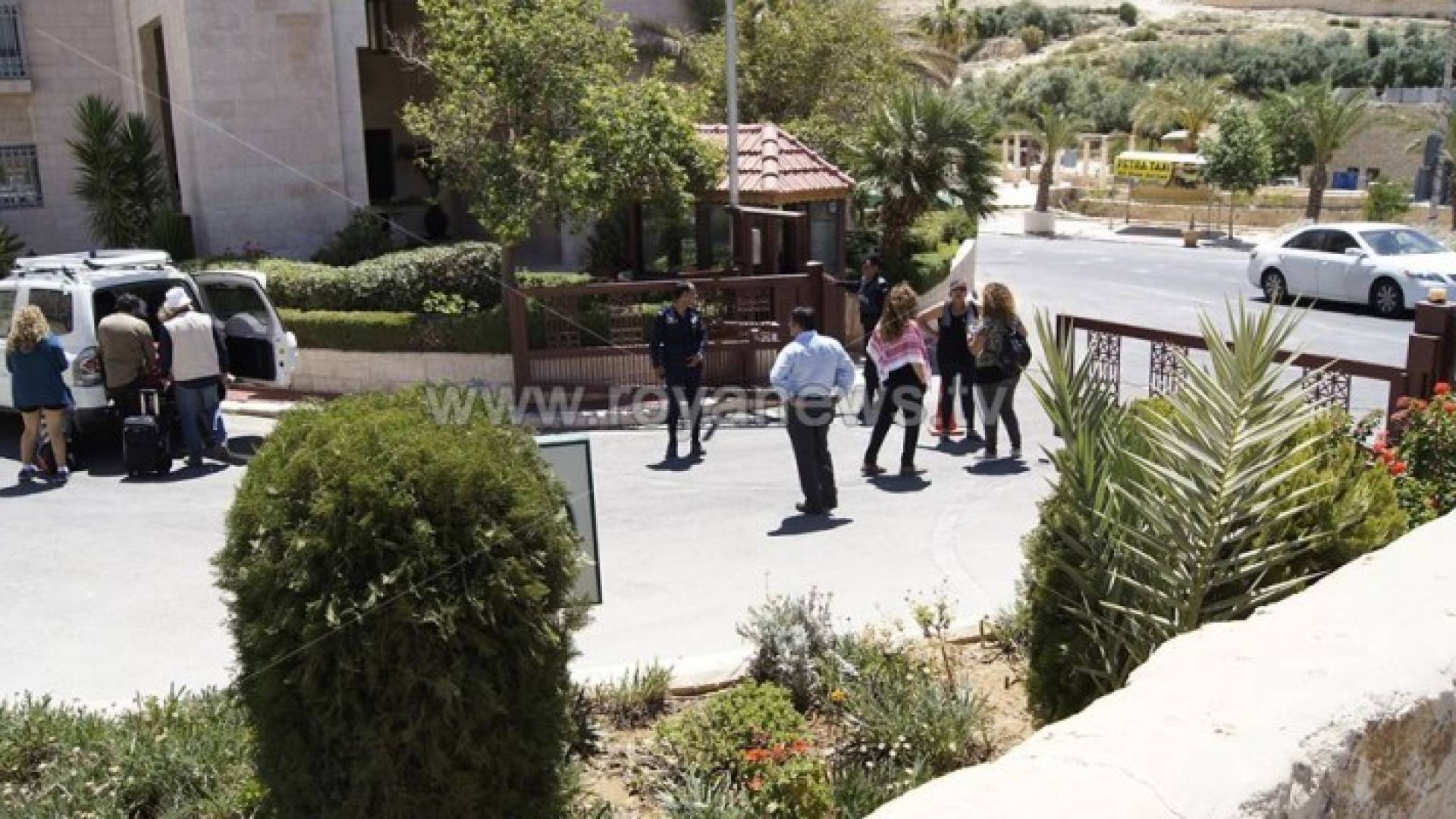 "البترا" تستأنف استقبال السياح بعد توقفها بسبب اعمال الشغب