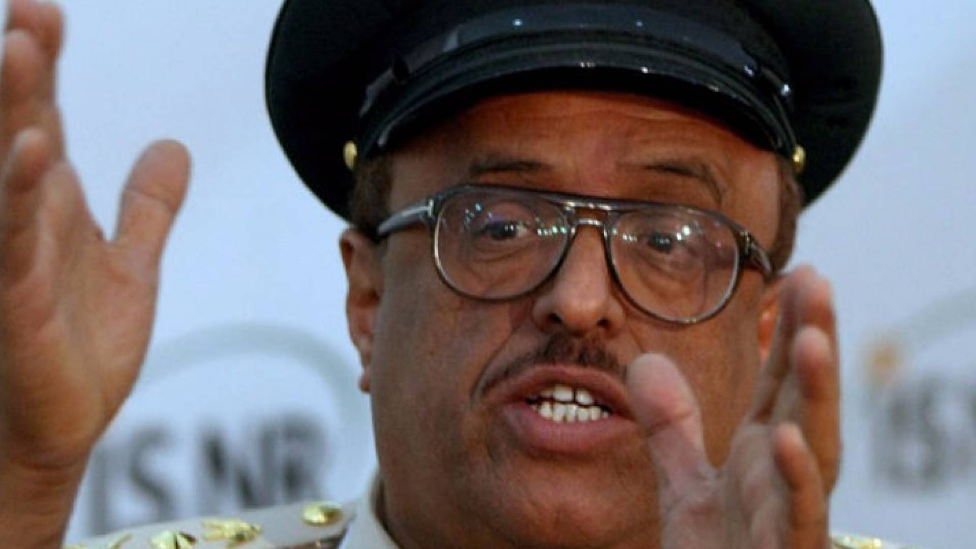 خلفان: كنا نظنهم عربا.. وإذ بهم جربا