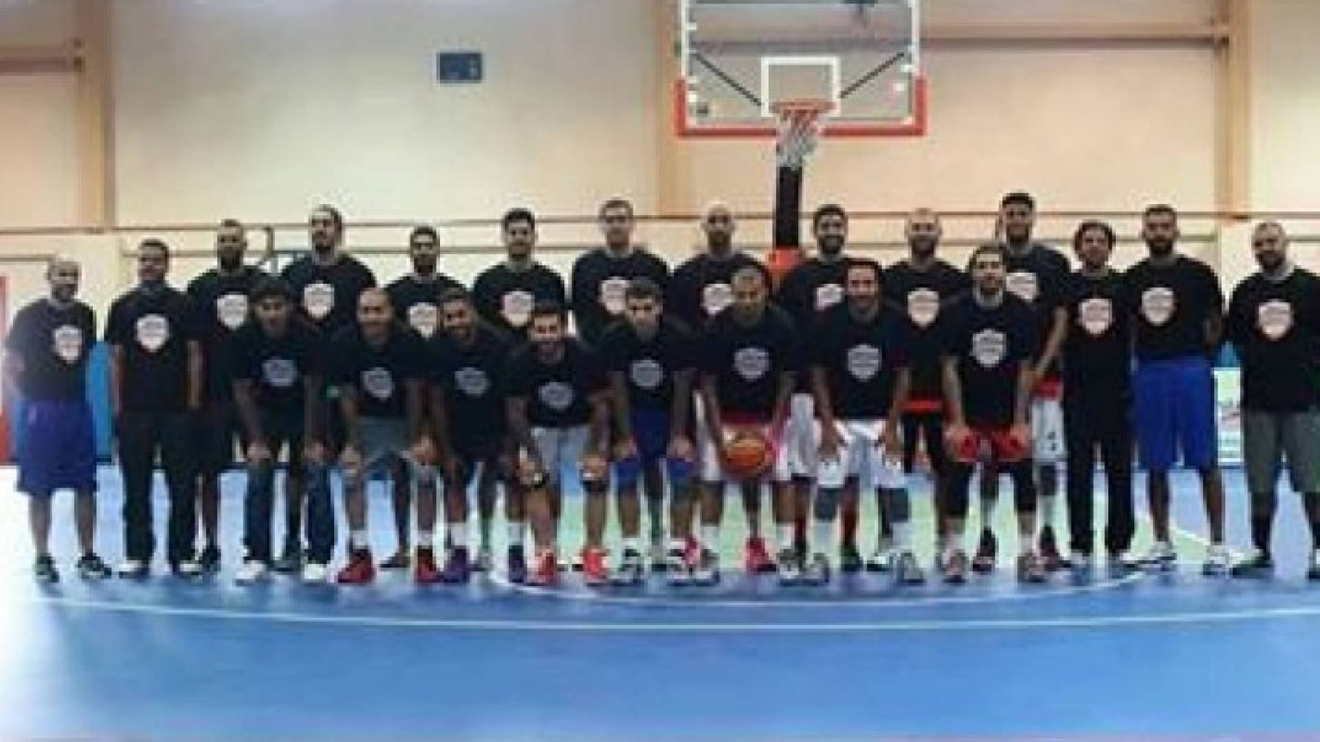 منتخب كرة السلة 