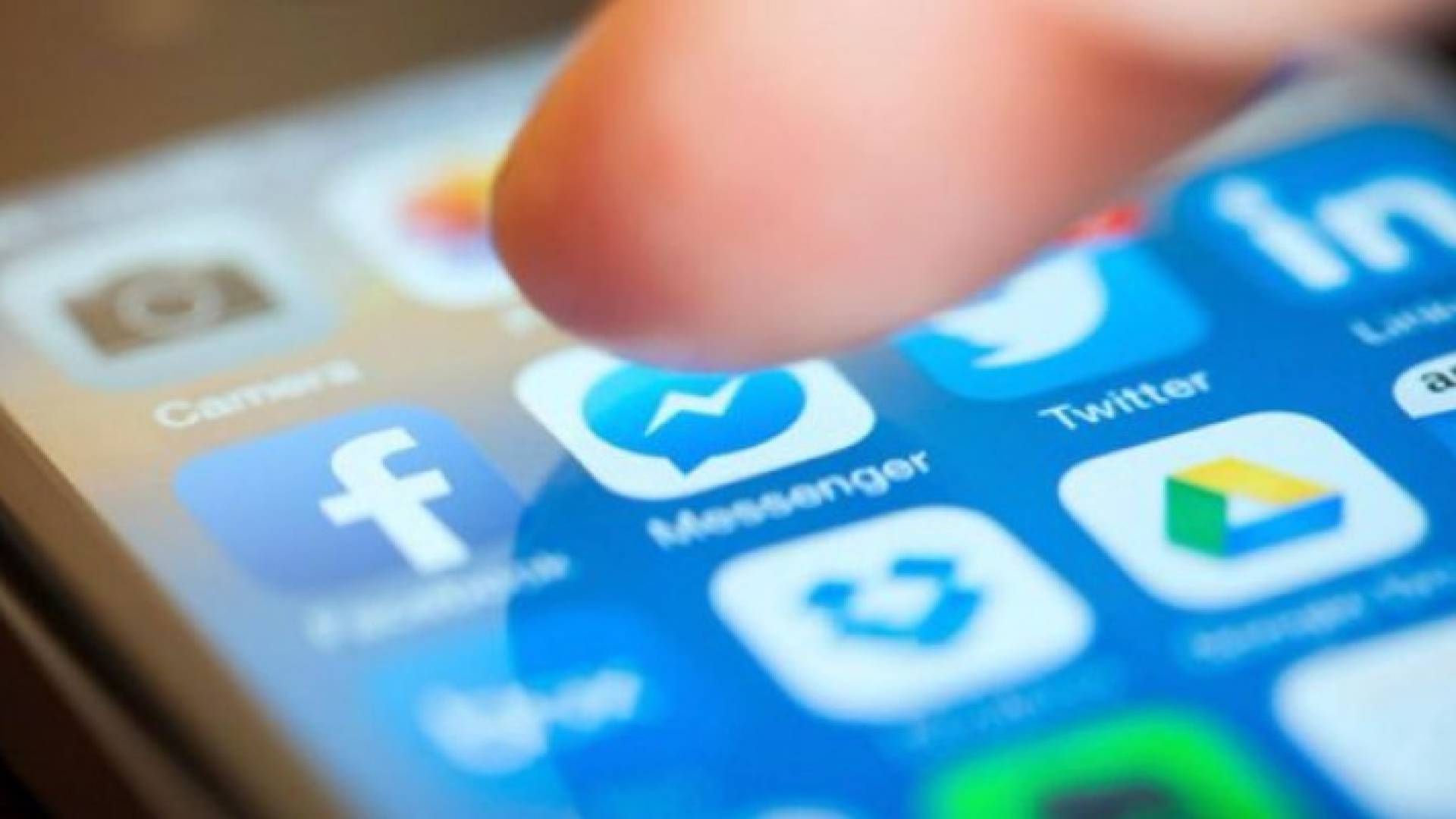 الوسائل الخفية التي يؤثر بها موقع فيسبوك على خياراتنا