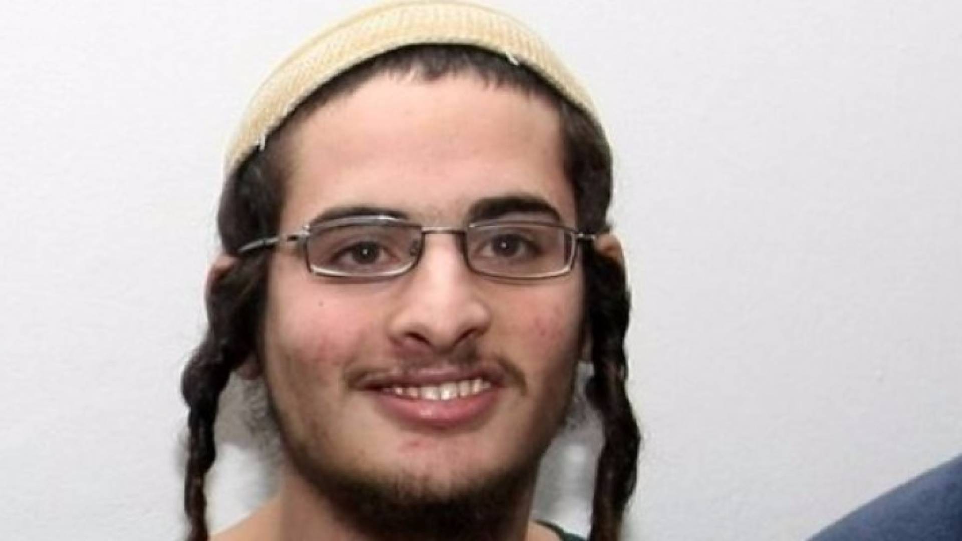 الاحتلال يفرج عن أحد المتهمين بحرق عائلة فلسطينية