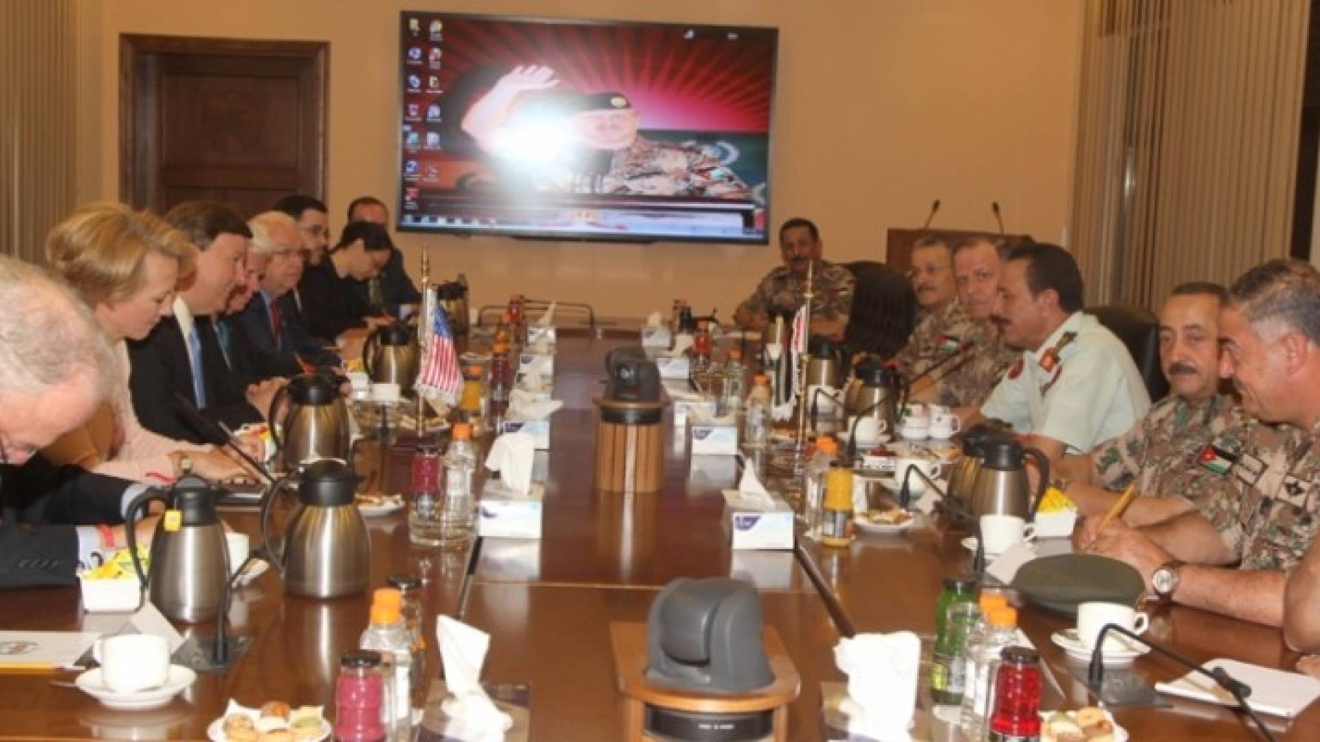 الزبن يستقبل وفدا من الكونجرس الأمريكي