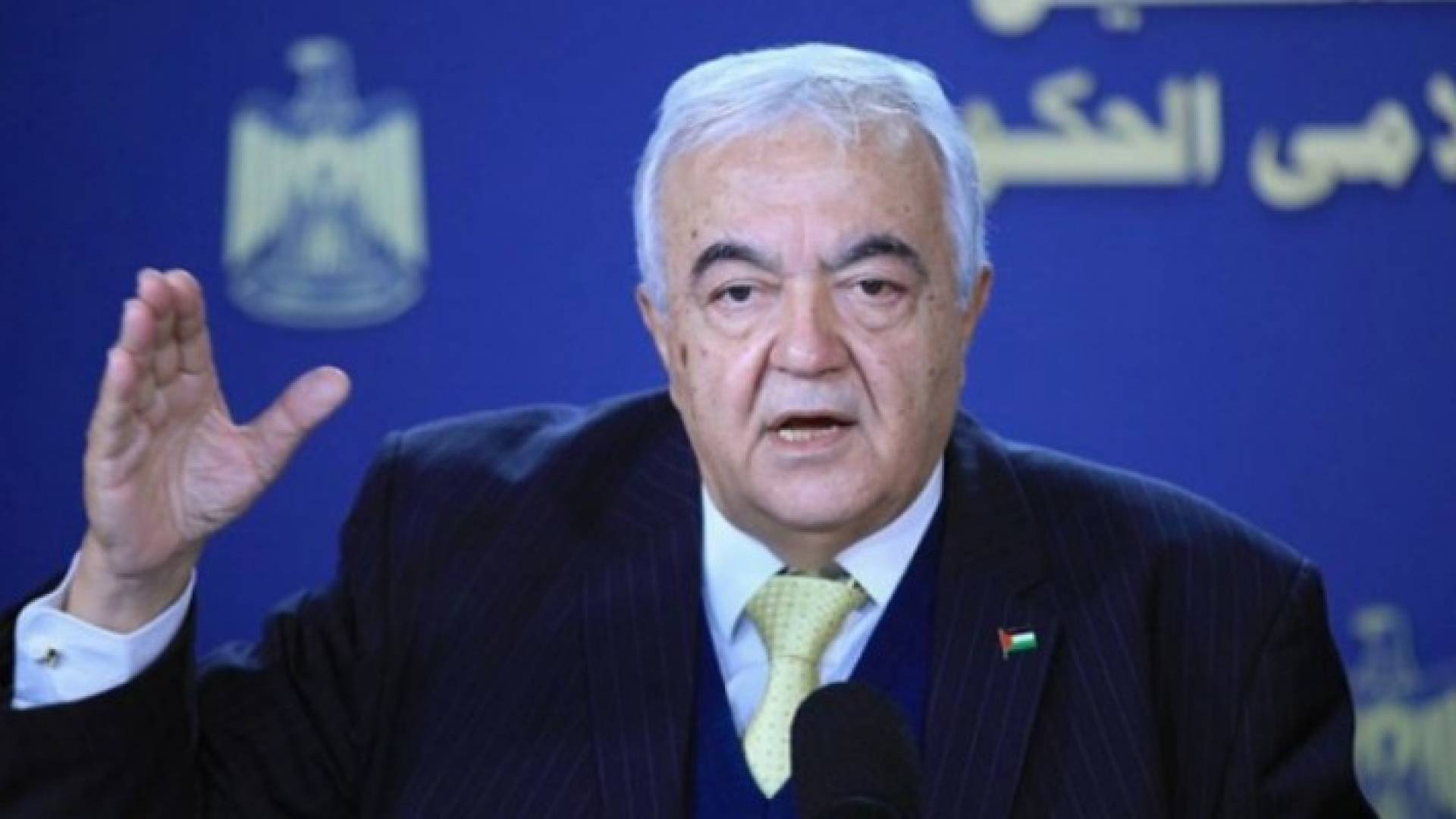 السلطة الفلسطينية: 320 ألف أسرة فلسطينية تعيش تحت خط الفقر