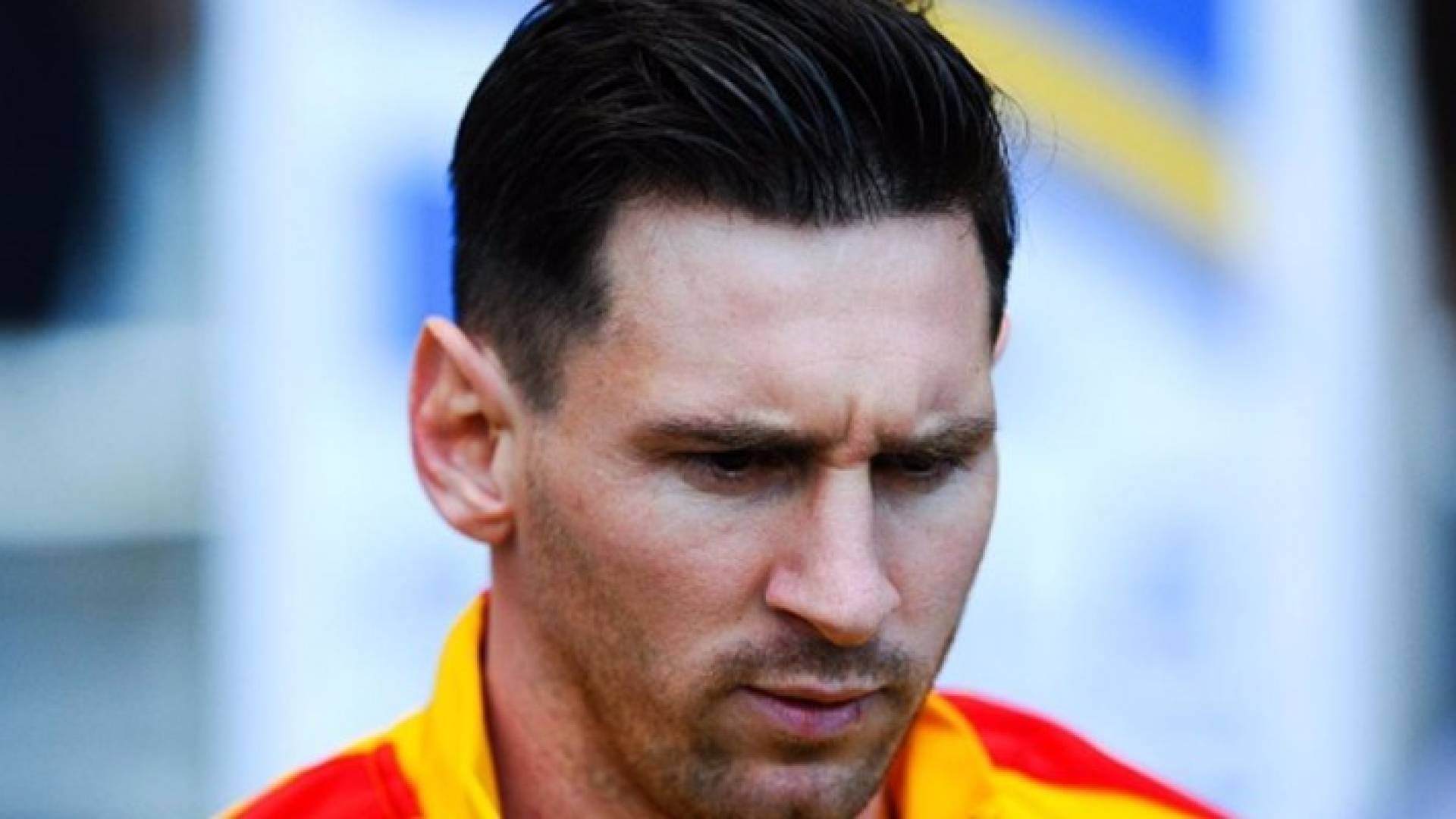 الشياطين الحمر تطارد ميسي