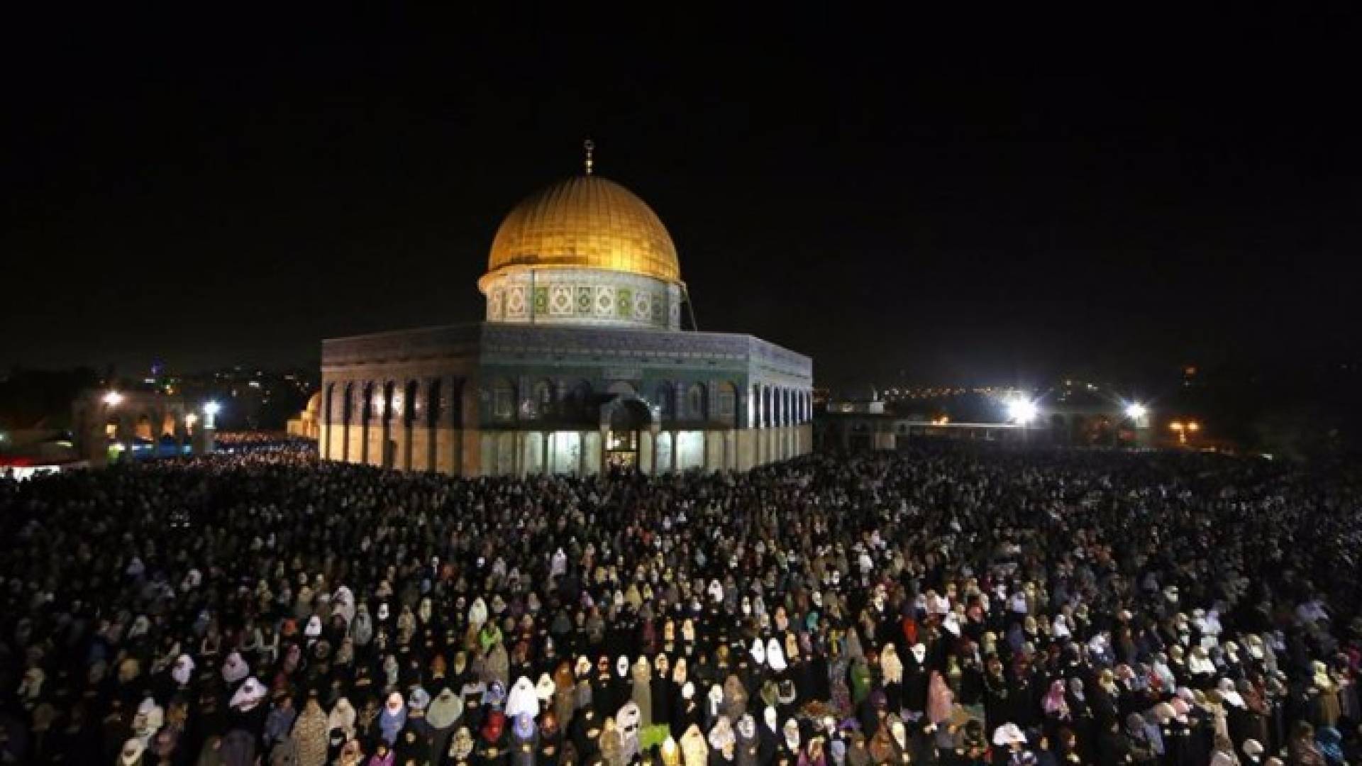 "الأقصى" جاهز لاستقبال مئات الآلاف من المصلين في رمضان