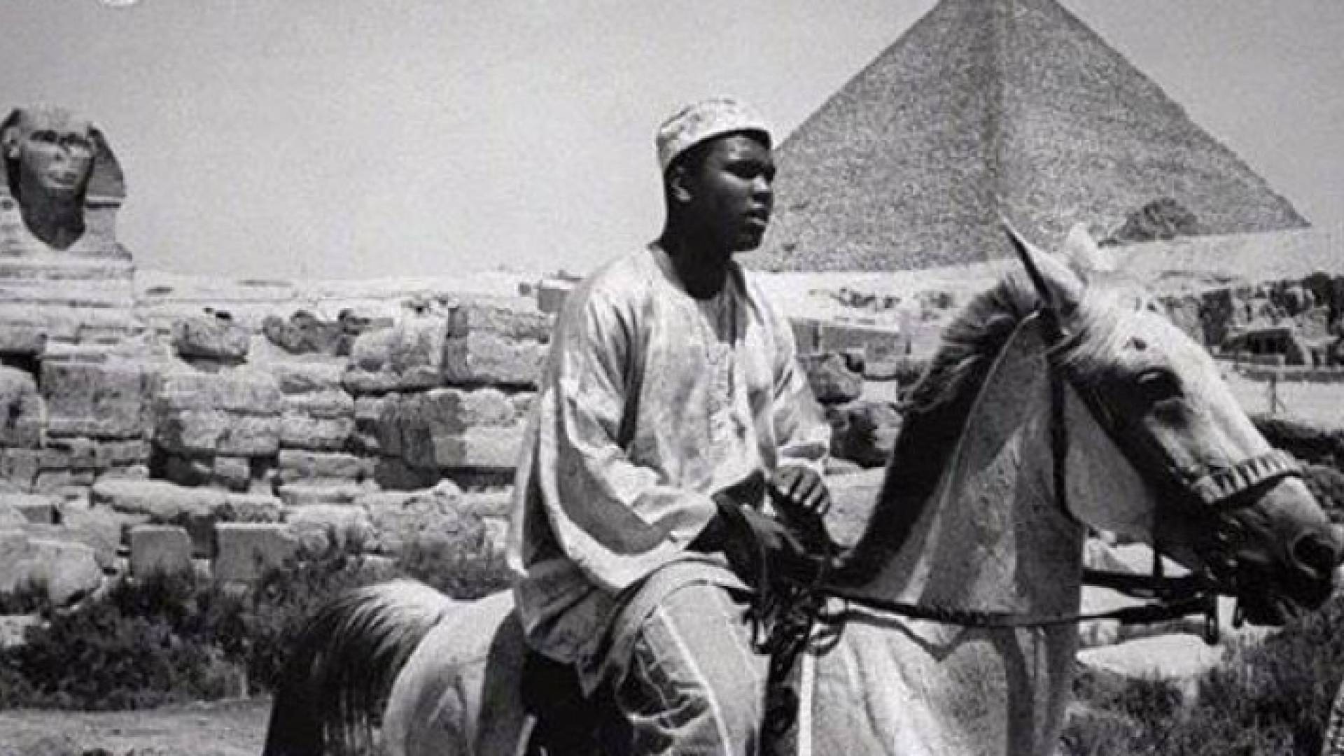 هل وقع محمد كلاي في حب فتاة مصرية؟