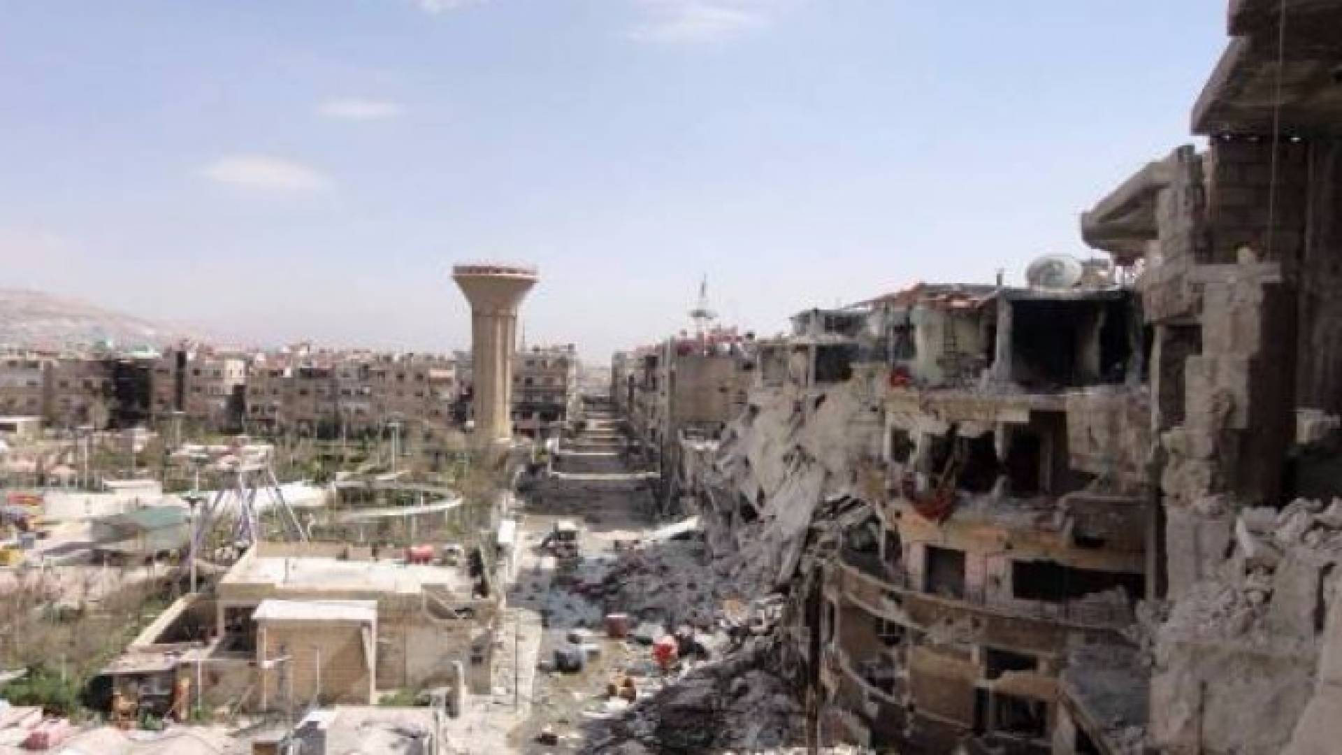 دمشق توافق على إيصال مساعدات إلى داريا ودوما ومضايا