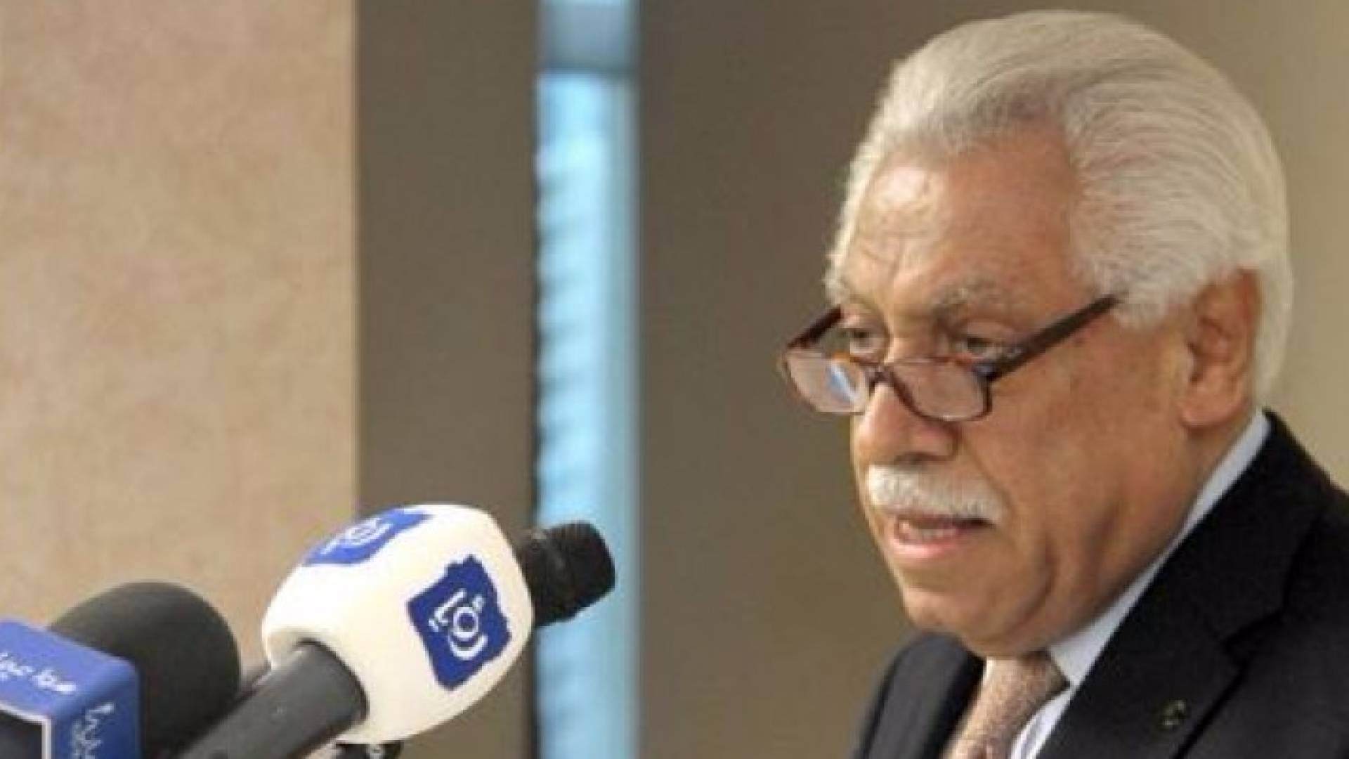 الامانة تقرر ايقاف حجب مكافأة إجازة الأمومة