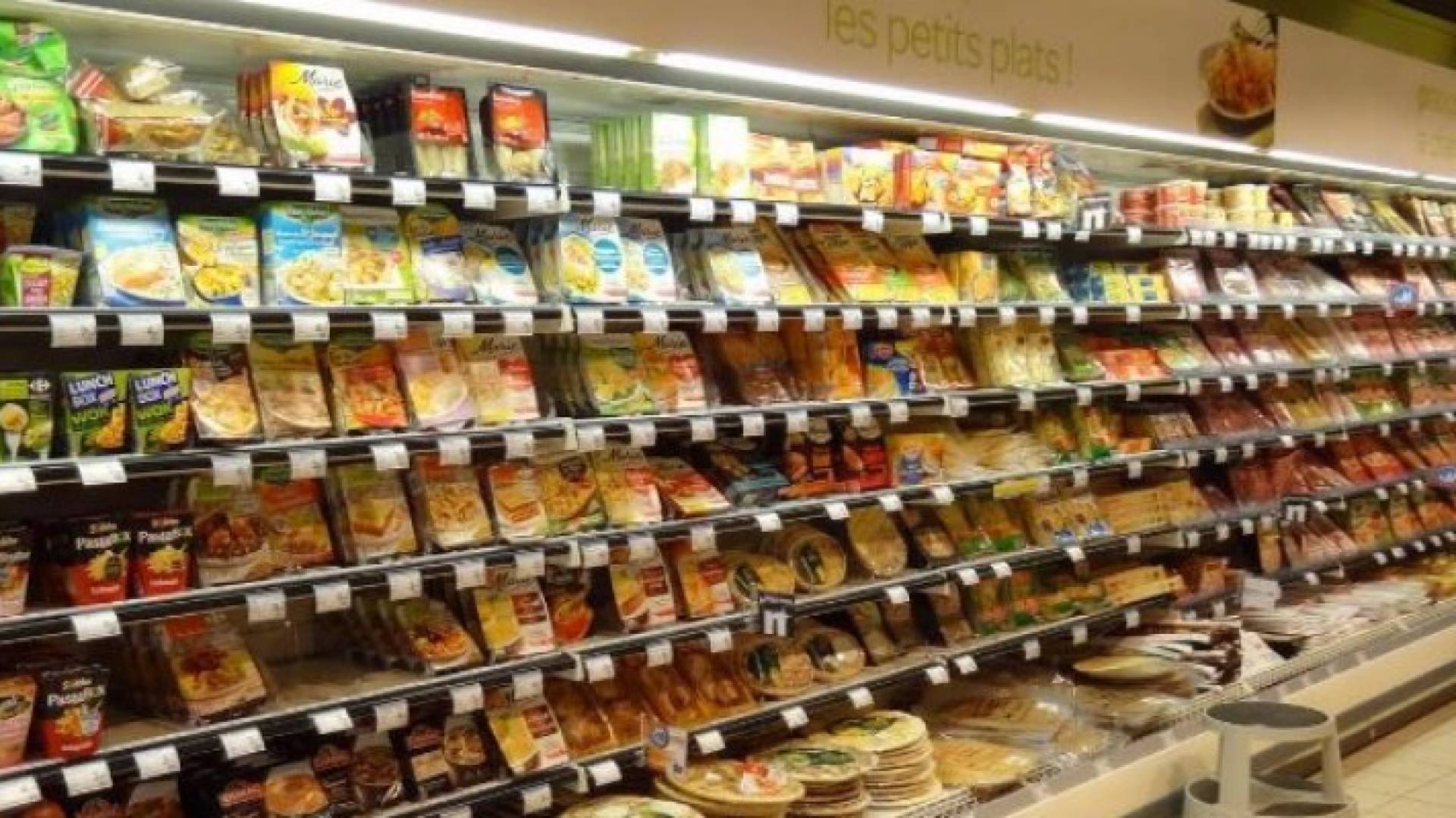 الإقبال على أسواق " الاستهلاكية " زاد ثلاثة أضعاف